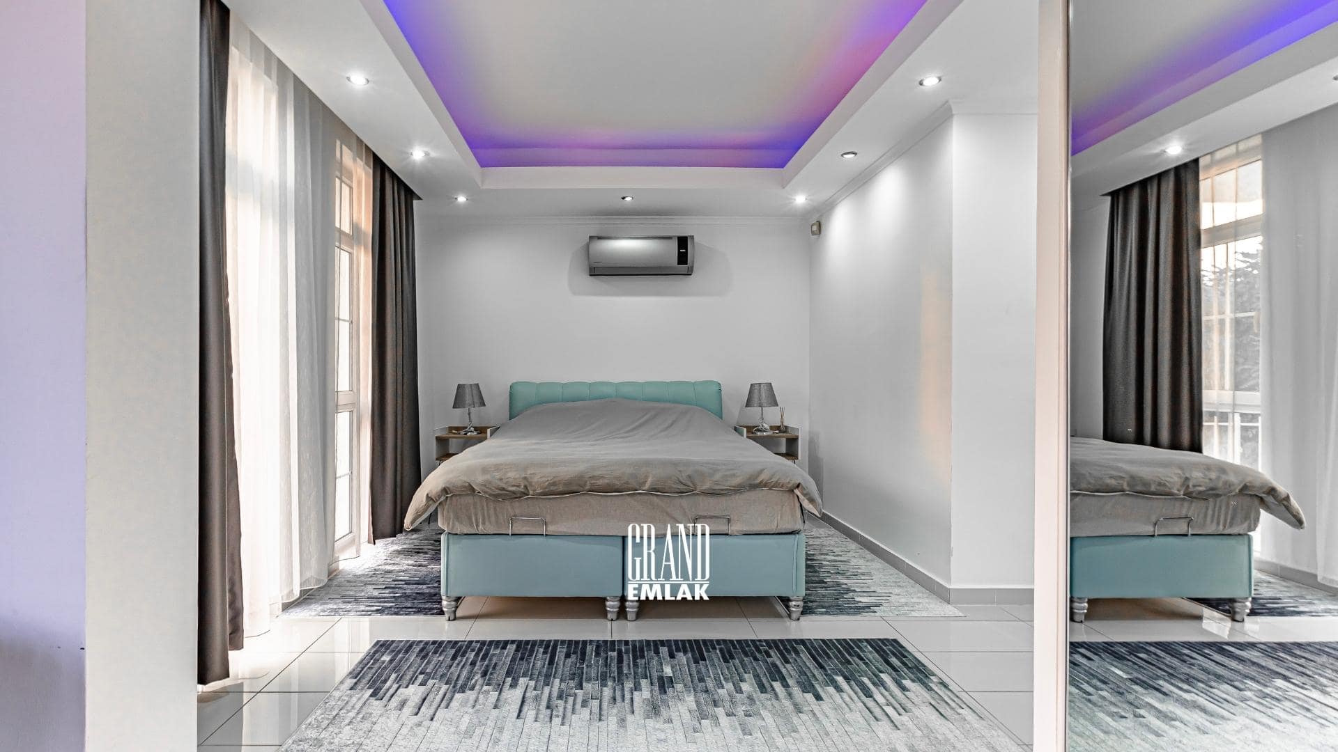 Antalya Kadriye’de, Müstakil Havuzlu ve Eşyalı 3+1 Satılık Villa (7)