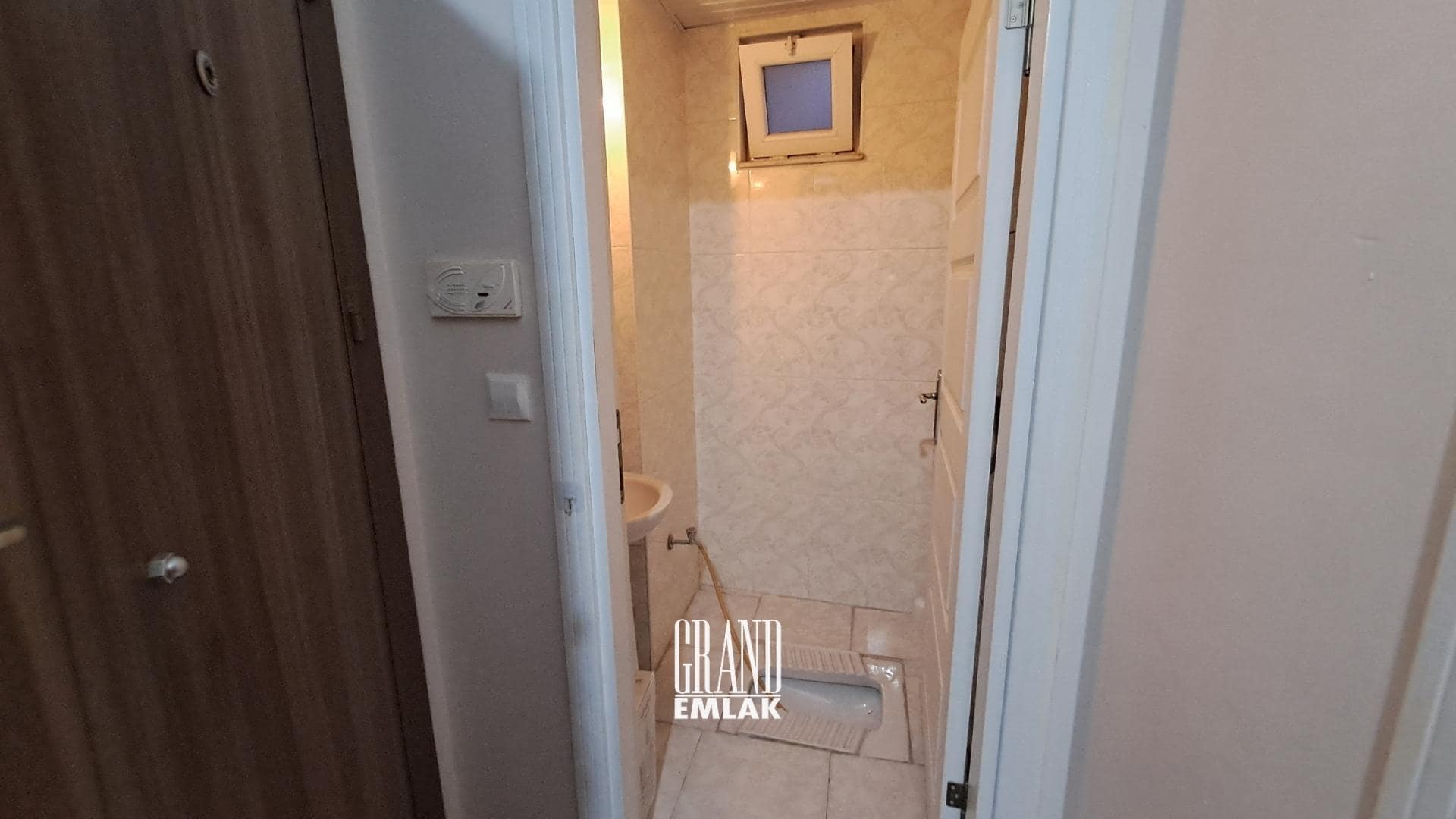 Antalya, Kızıltoprak’ta Mobilyalı 2+1 Kiralık Daire (4)