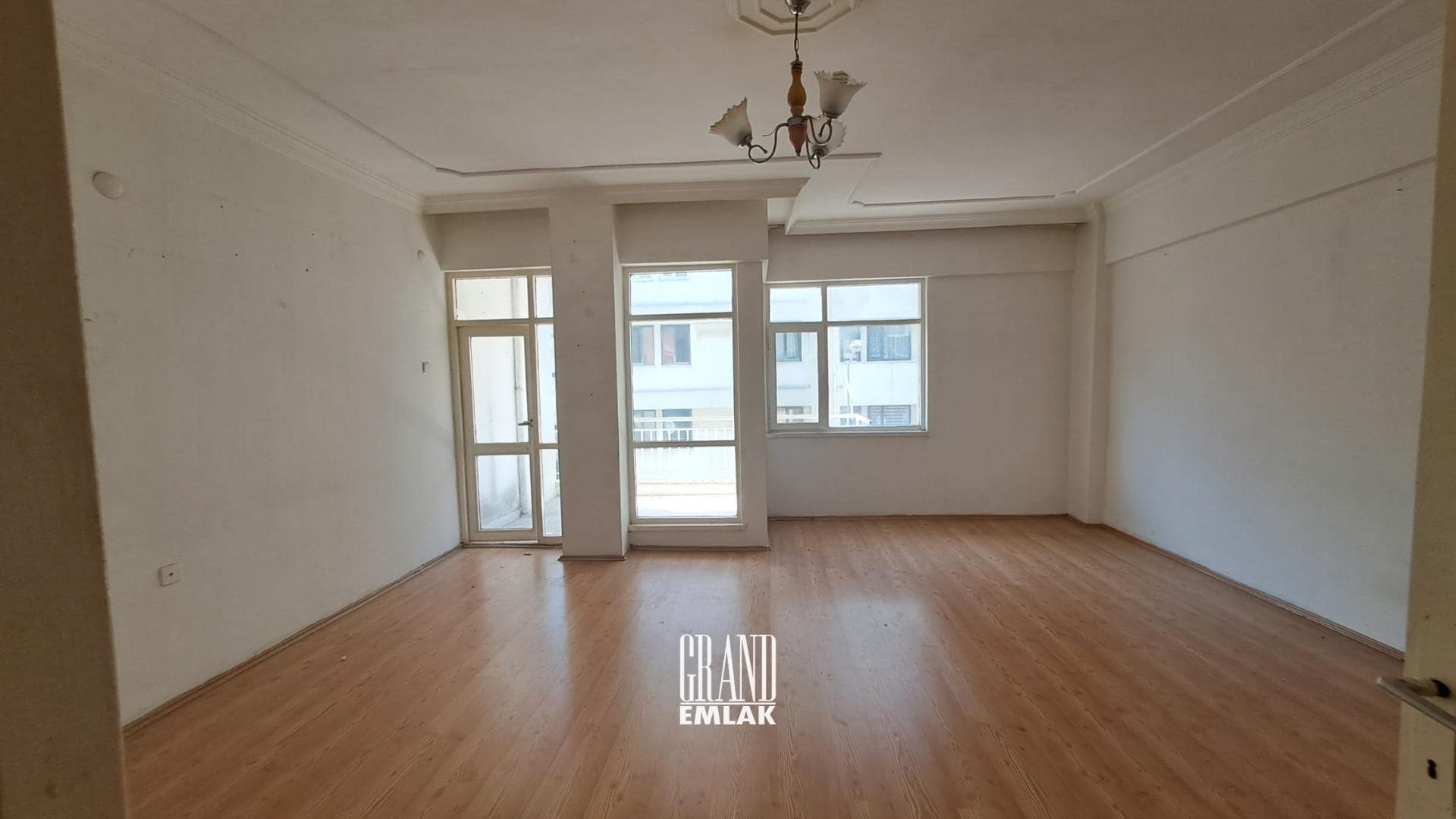 Antalya, Muratpaşa’da Üçkapılar Yakını 2+1 Kiralık Daire (natalia) (13)