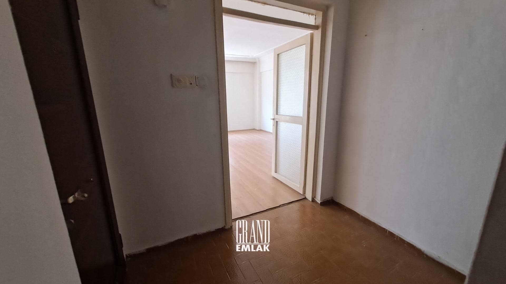Antalya, Muratpaşa’da Üçkapılar Yakını 2+1 Kiralık Daire (natalia) (18)