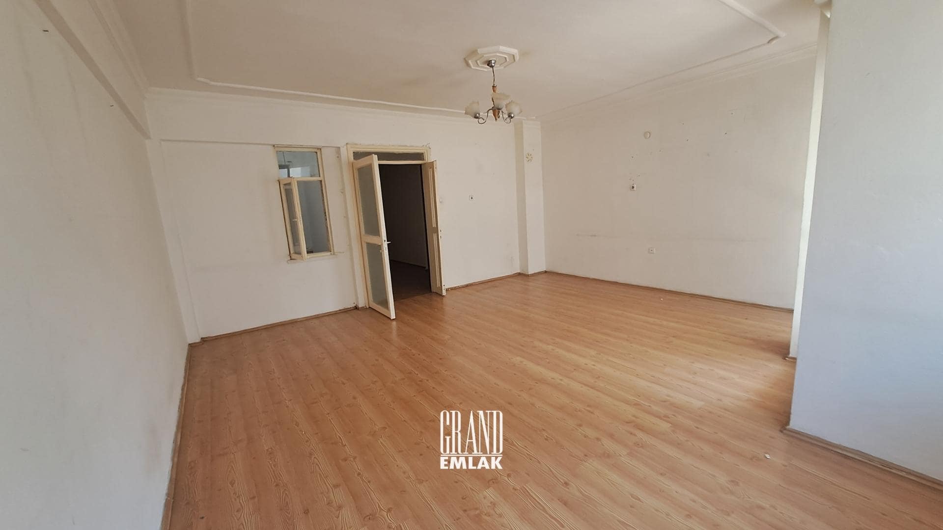 Antalya, Muratpaşa’da Üçkapılar Yakını 2+1 Kiralık Daire (natalia) (7)