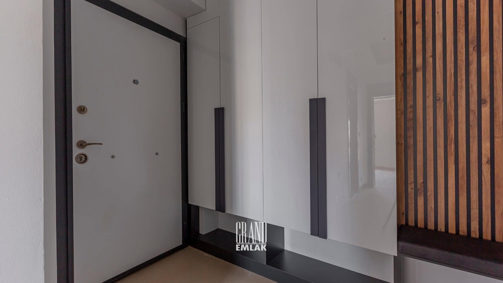 Kale Kapısına Yürüme Mesafesinde 2+1 Kiralık Daire (19)