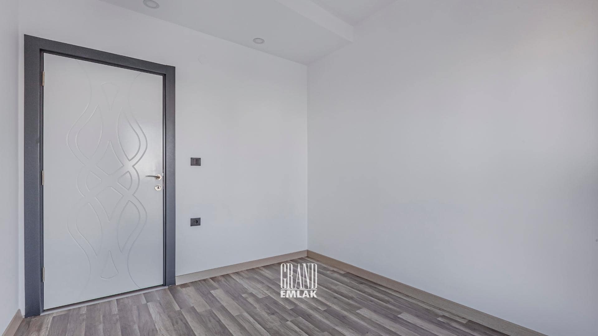 Kale Kapısına Yürüme Mesafesinde 2+1 Kiralık Daire (22)