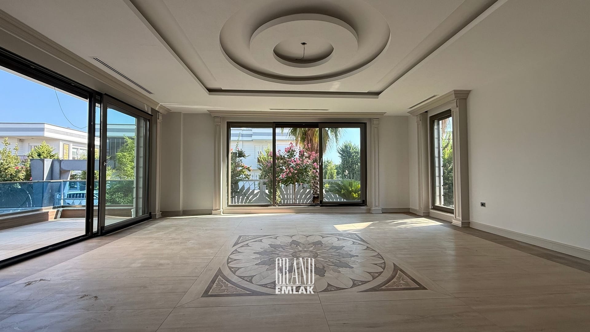 KEMERAĞZI, ESİLARA SİTESİNDE ASANSÖRLÜ HAVUZLU 5+1 SATILIK VİLLA (13)