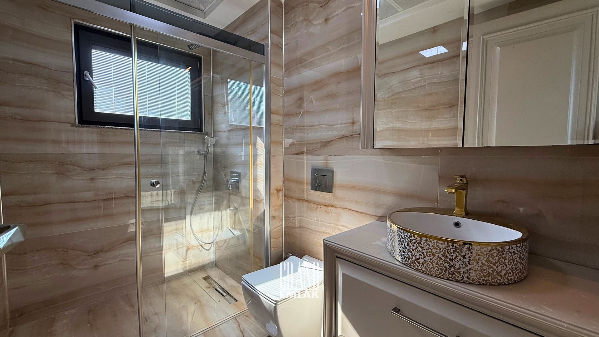 KEMERAĞZI, ESİLARA SİTESİNDE ASANSÖRLÜ HAVUZLU 5+1 SATILIK VİLLA (48)