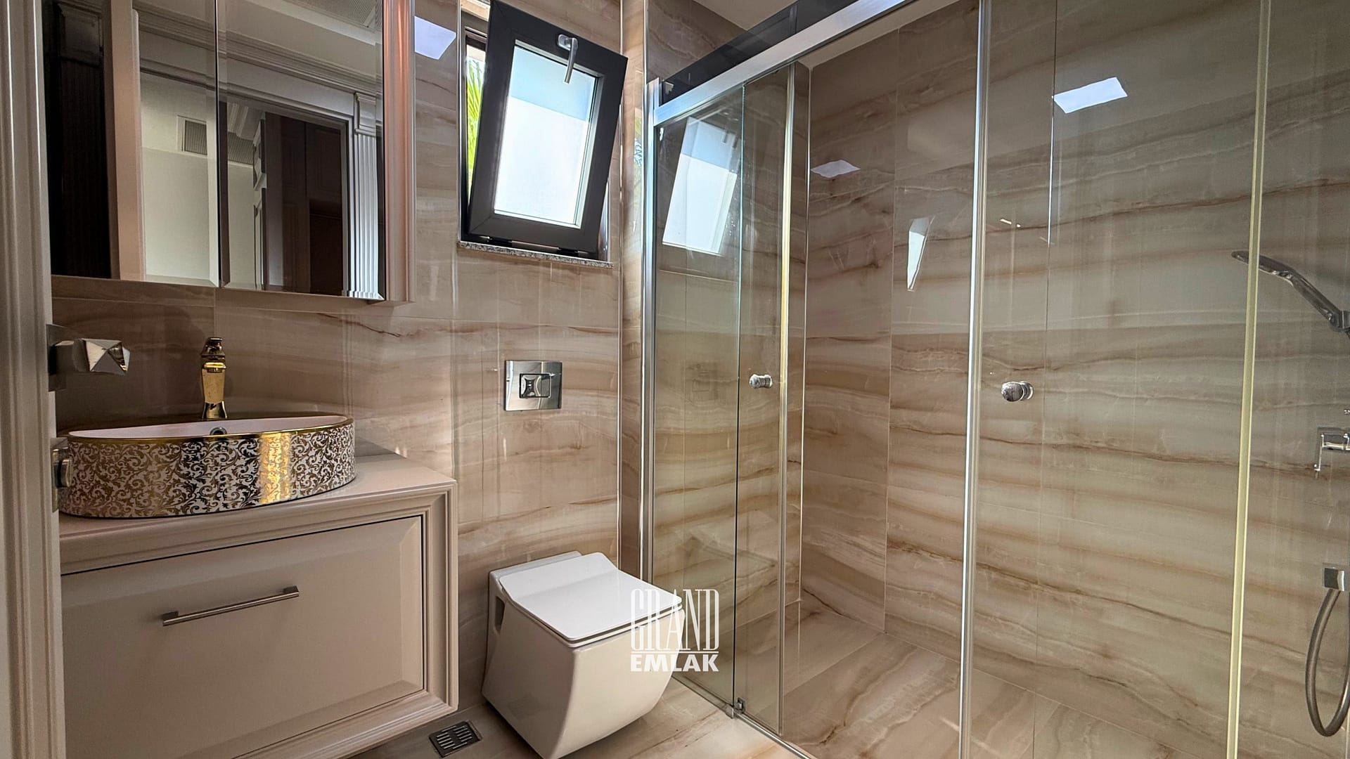 KEMERAĞZI, ESİLARA SİTESİNDE ASANSÖRLÜ HAVUZLU 5+1 SATILIK VİLLA (49)