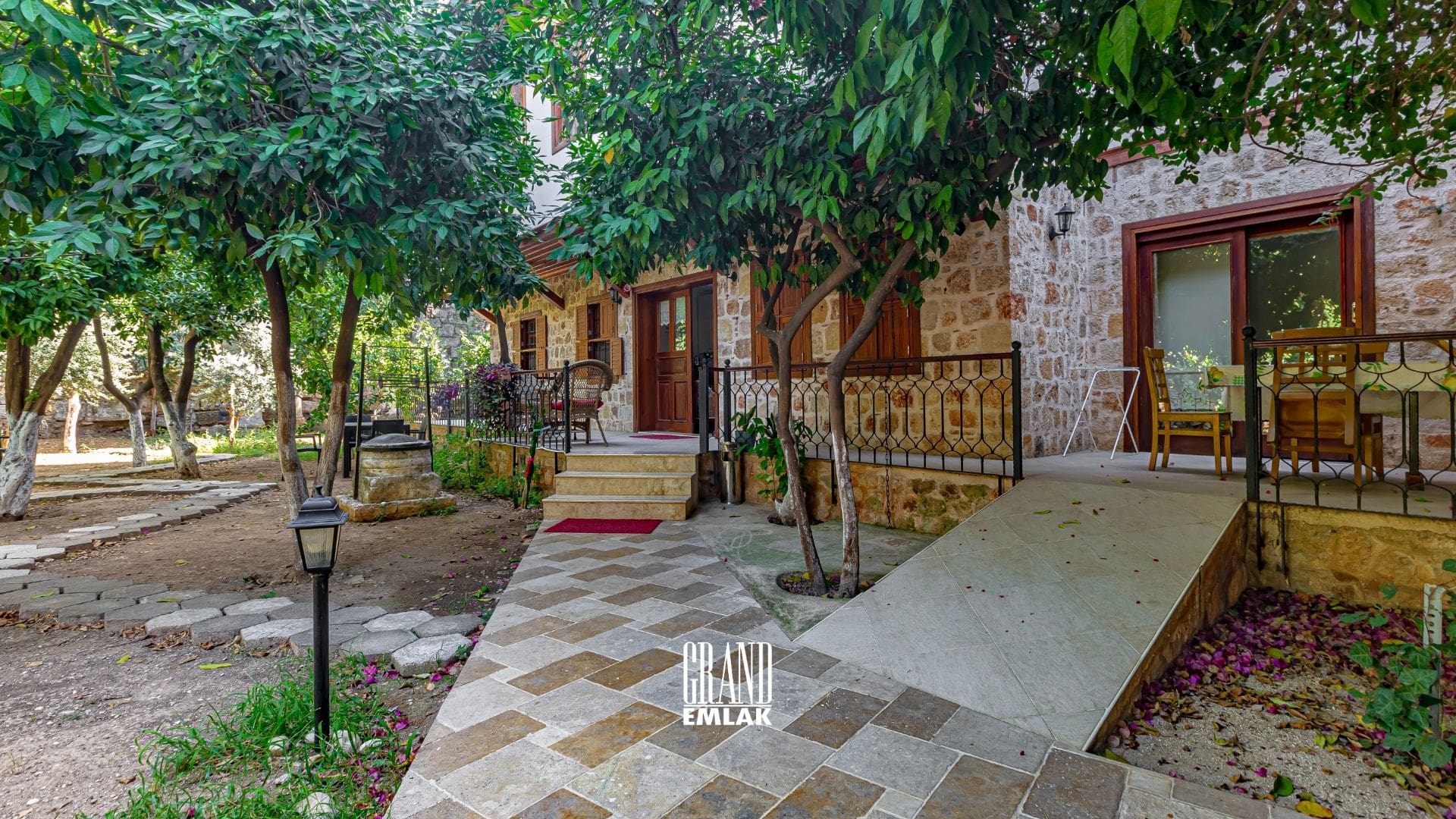 kaleiçinde satılık butik otel (19)
