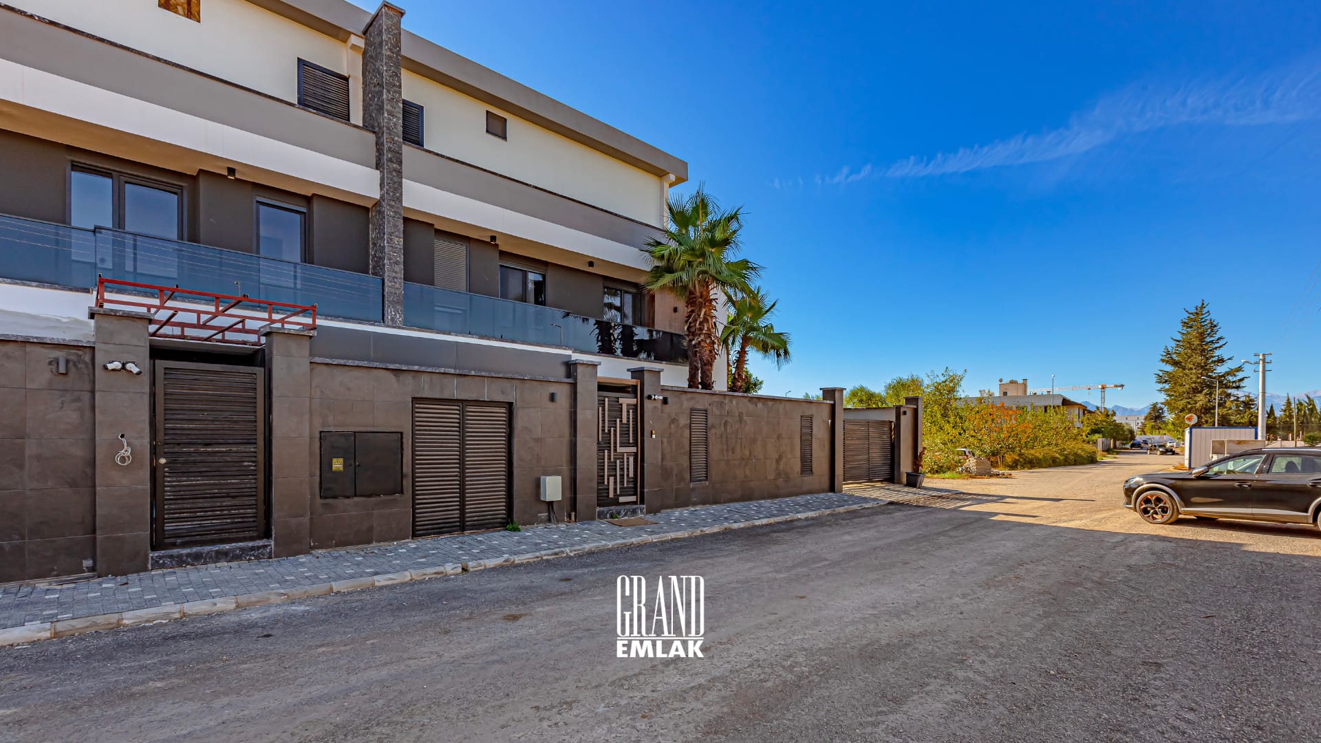 ERMENEK’TE 280 m2 SATILIK 4+1 VİLLA logolu (2)
