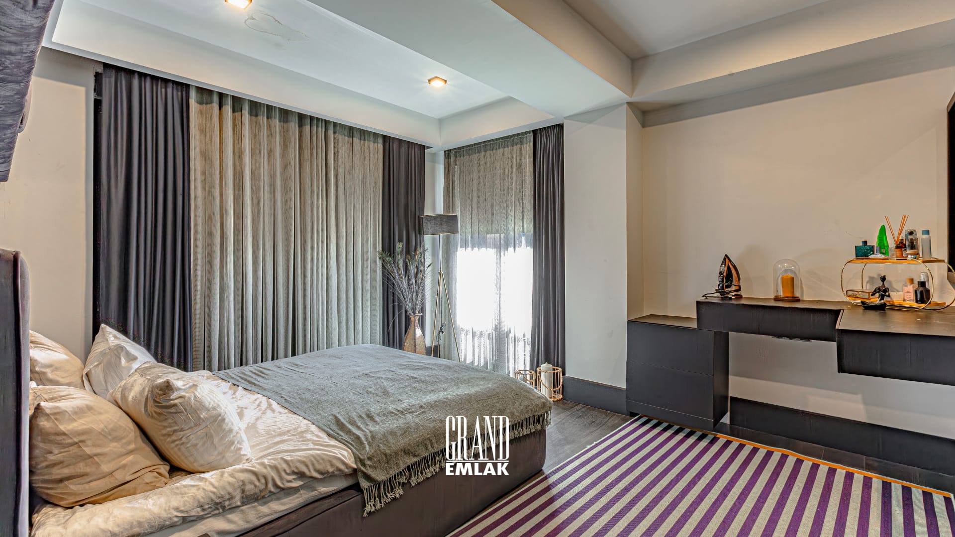ERMENEK’TE 280 m2 SATILIK 4+1 VİLLA logolu (32)