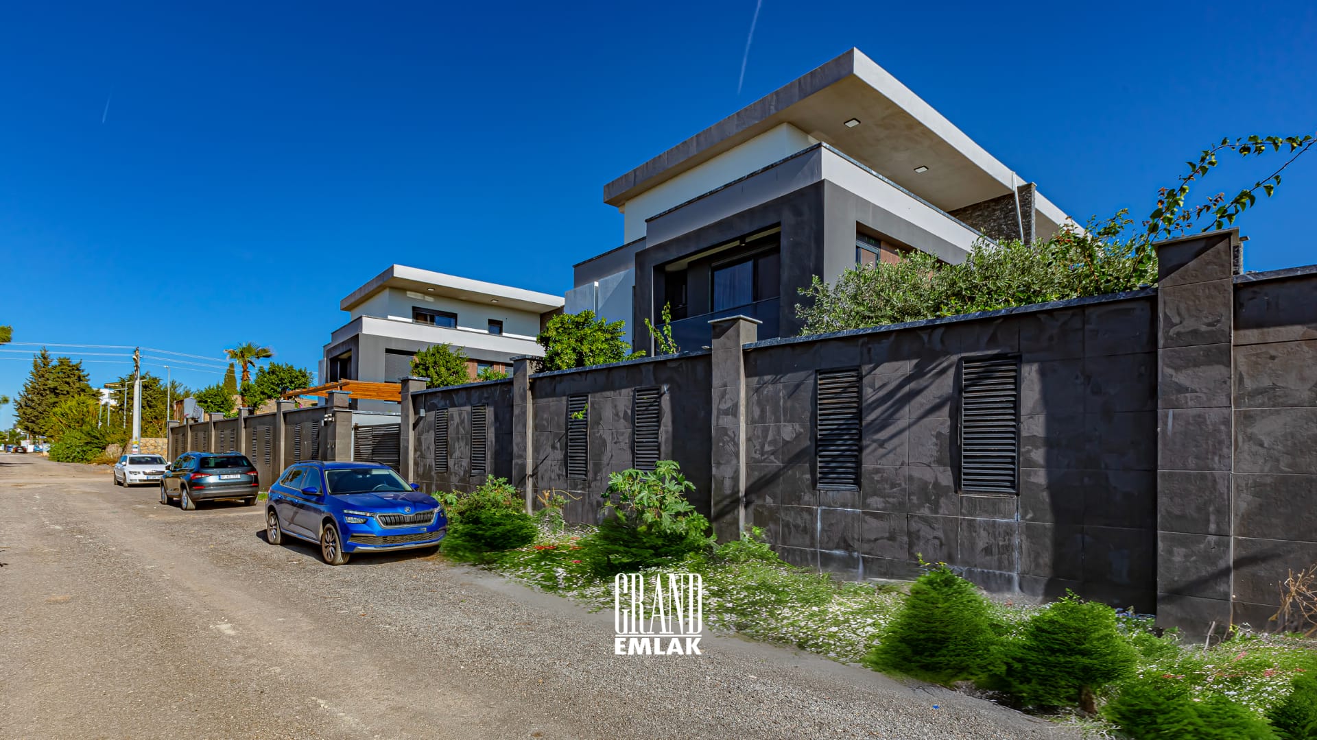 ERMENEK’TE 280 m2 SATILIK 4+1 VİLLA logolu (4)