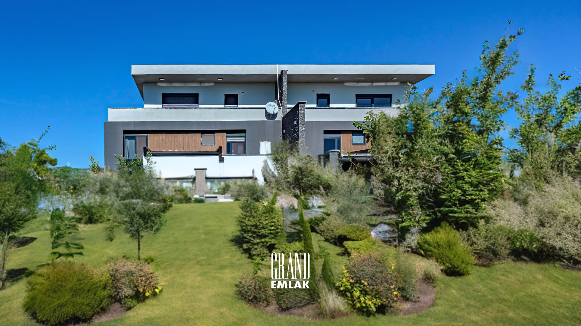 ERMENEK’TE 280 m2 SATILIK 4+1 VİLLA logolu (5)