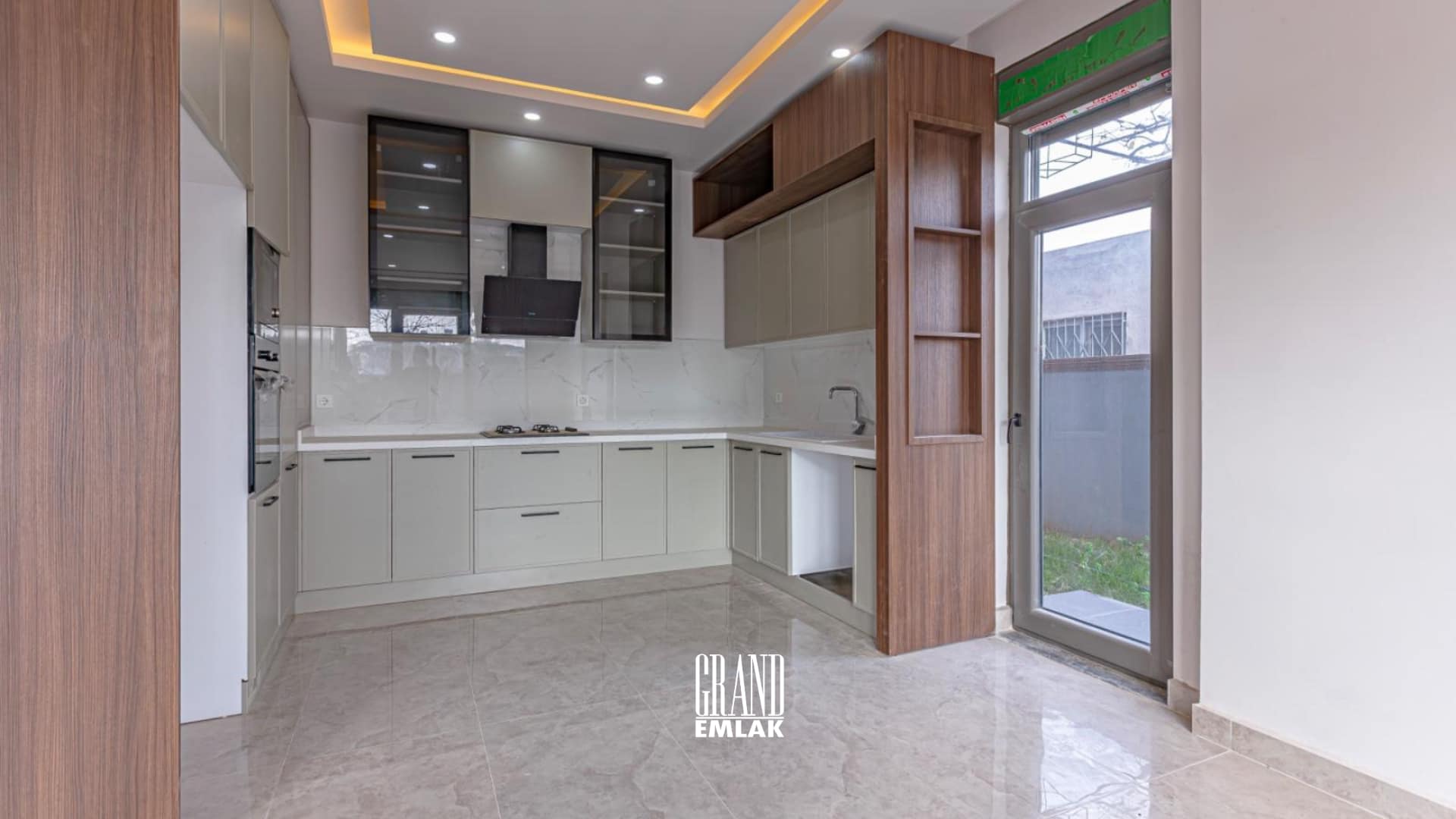 Ermenek’te Satılık 5+1 5 Banyolu Yerden Isıtmalı Villa (10)