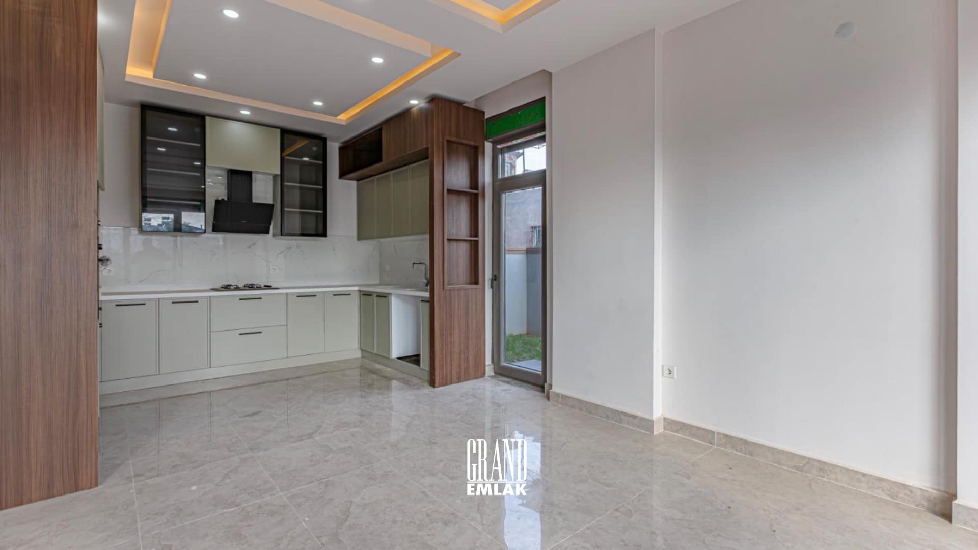 Ermenek’te Satılık 5+1 5 Banyolu Yerden Isıtmalı Villa (13)