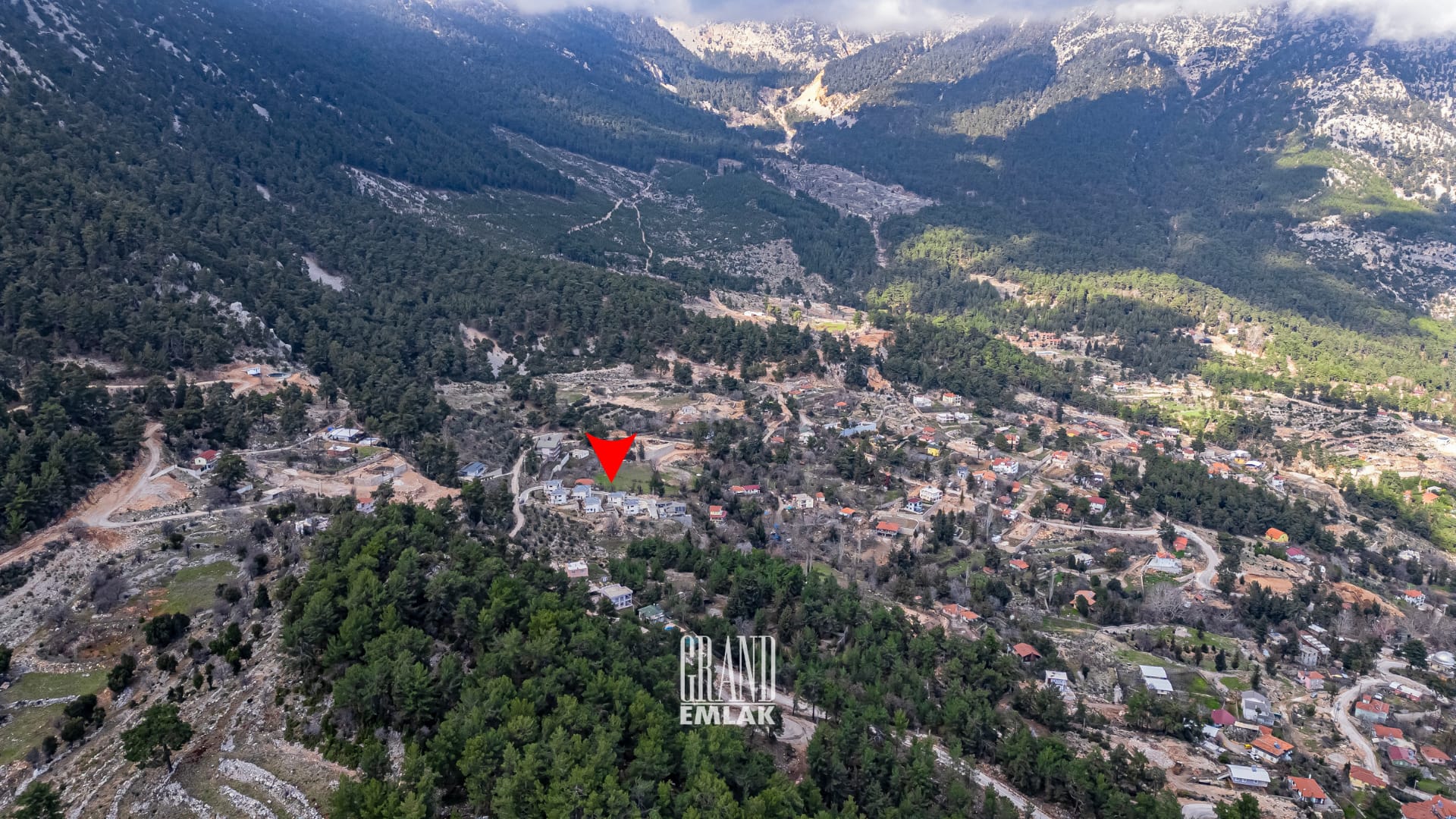 KEMER BEYCİK’TE, TOPLAM 6.700 m2 ARSA VE 8 NATAMAM VİLLA (13)