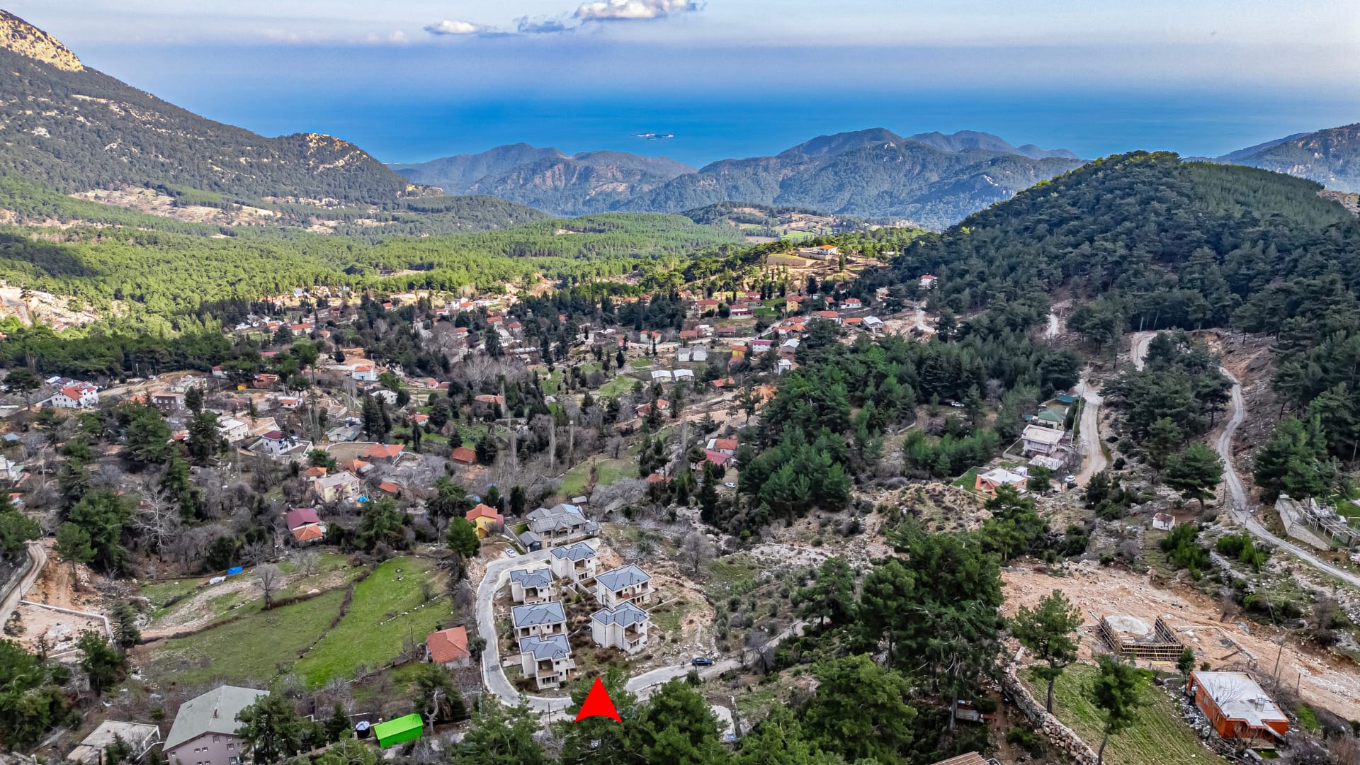 KEMER BEYCİK’TE, TOPLAM 6.700 m2 ARSA VE 8 NATAMAM VİLLA (22)