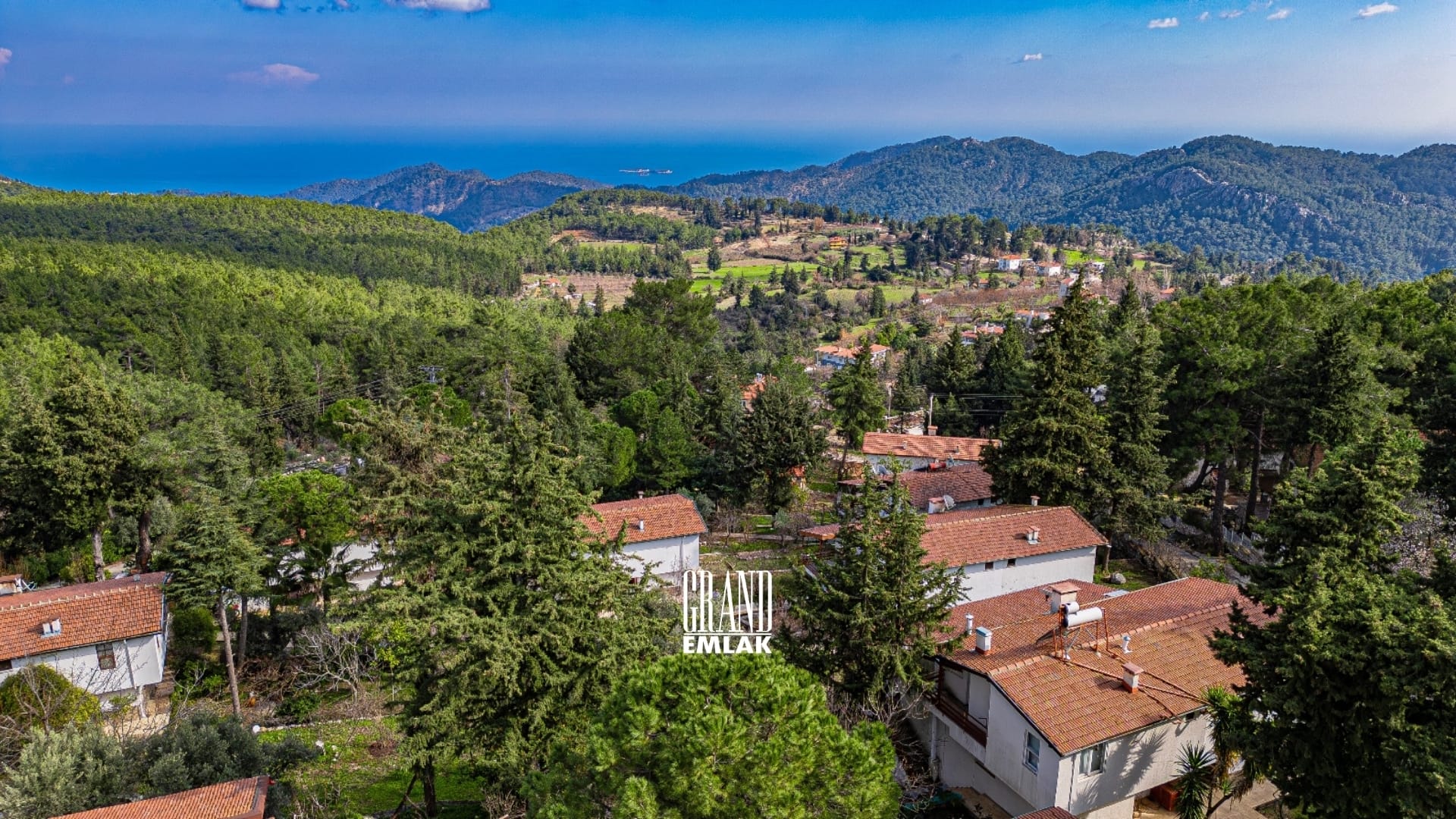 Kemer Beycik’te Site İçerisinde Eşyalı Müstakil Kiralık Villa (238524)