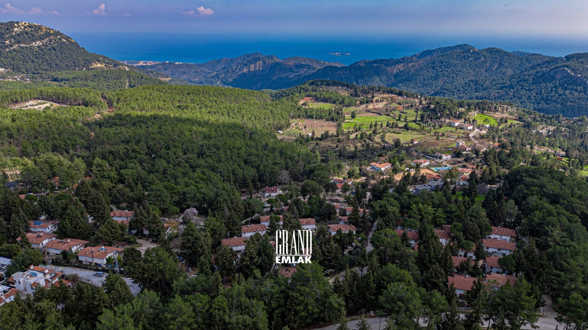 Kemer Beycik’te Site İçerisinde Eşyalı Müstakil Kiralık Villa (238527)