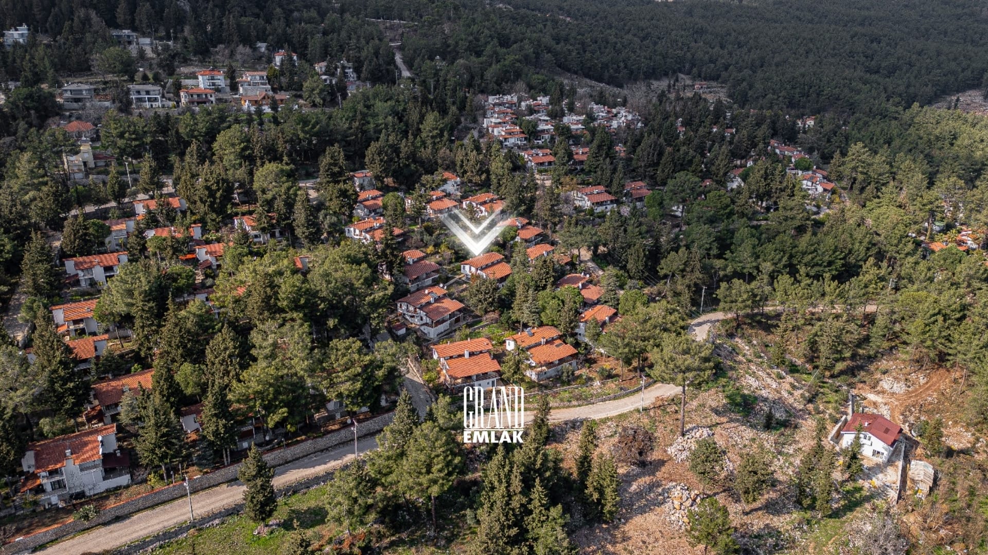 Kemer Beycik’te Site İçerisinde Eşyalı Müstakil Kiralık Villa (238533)