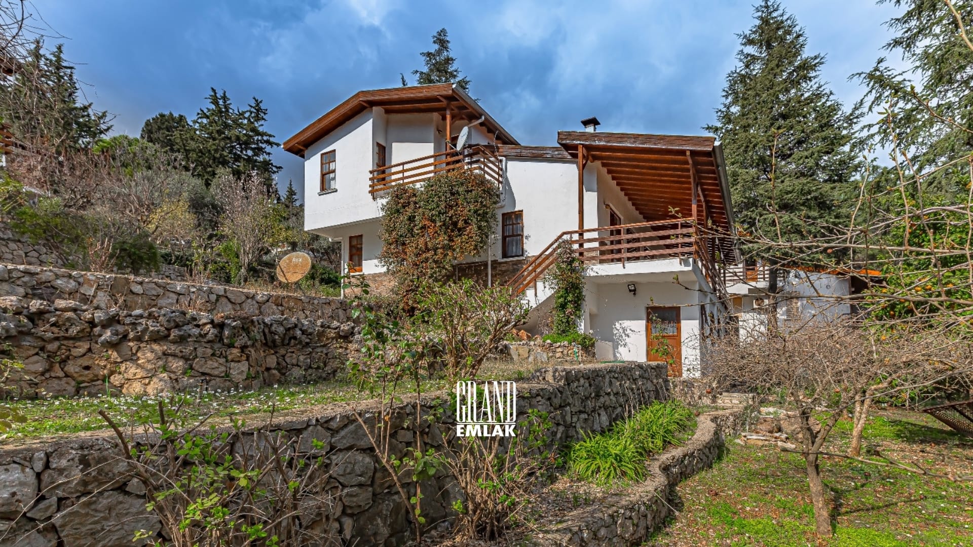 Kemer Beycik’te Site İçerisinde Eşyalı Müstakil Kiralık Villa (238536)
