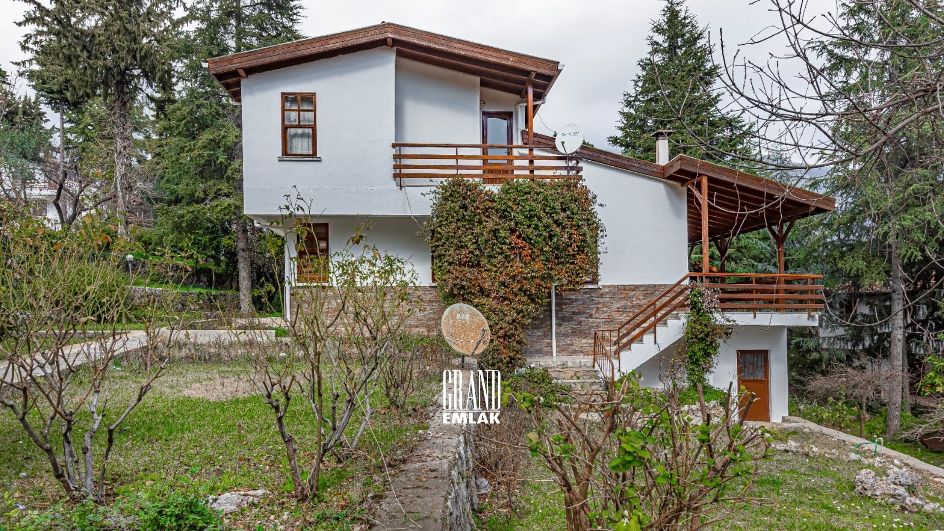 Kemer Beycik’te Site İçerisinde Eşyalı Müstakil Kiralık Villa (238537)