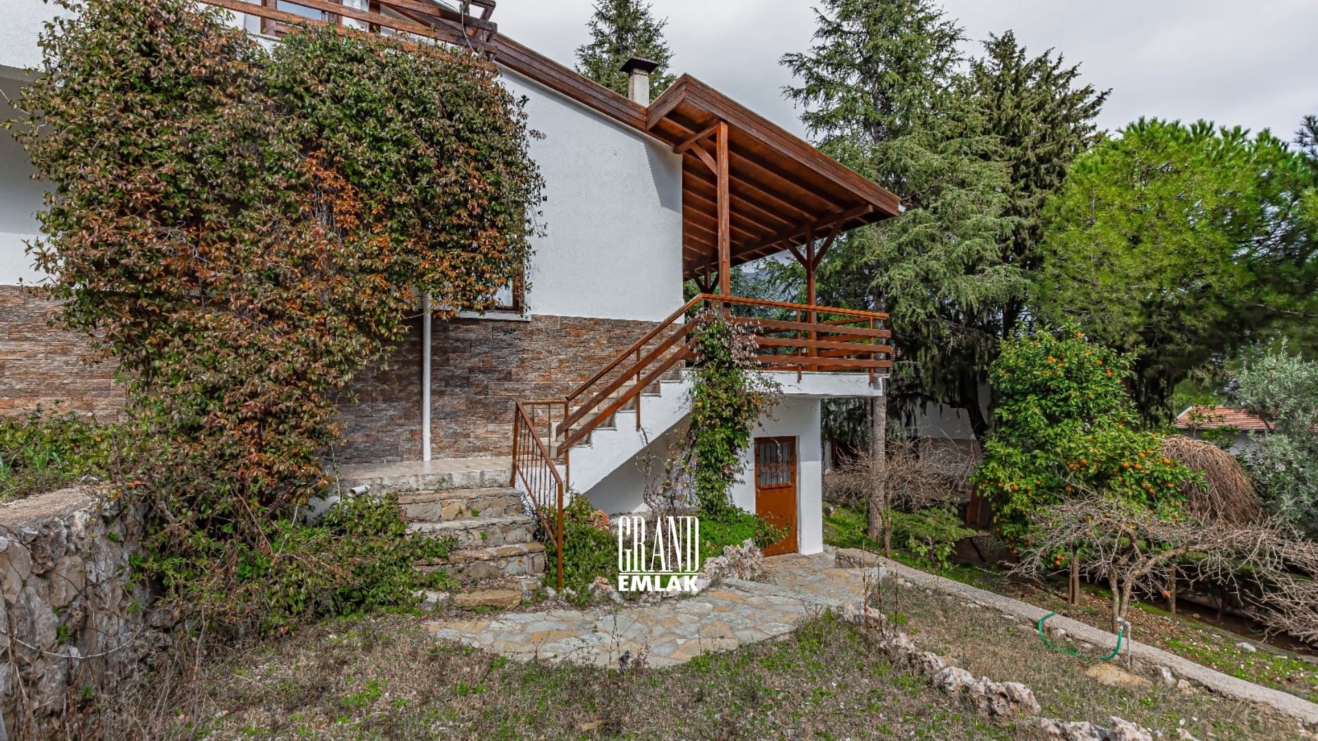 Kemer Beycik’te Site İçerisinde Eşyalı Müstakil Kiralık Villa (238540)
