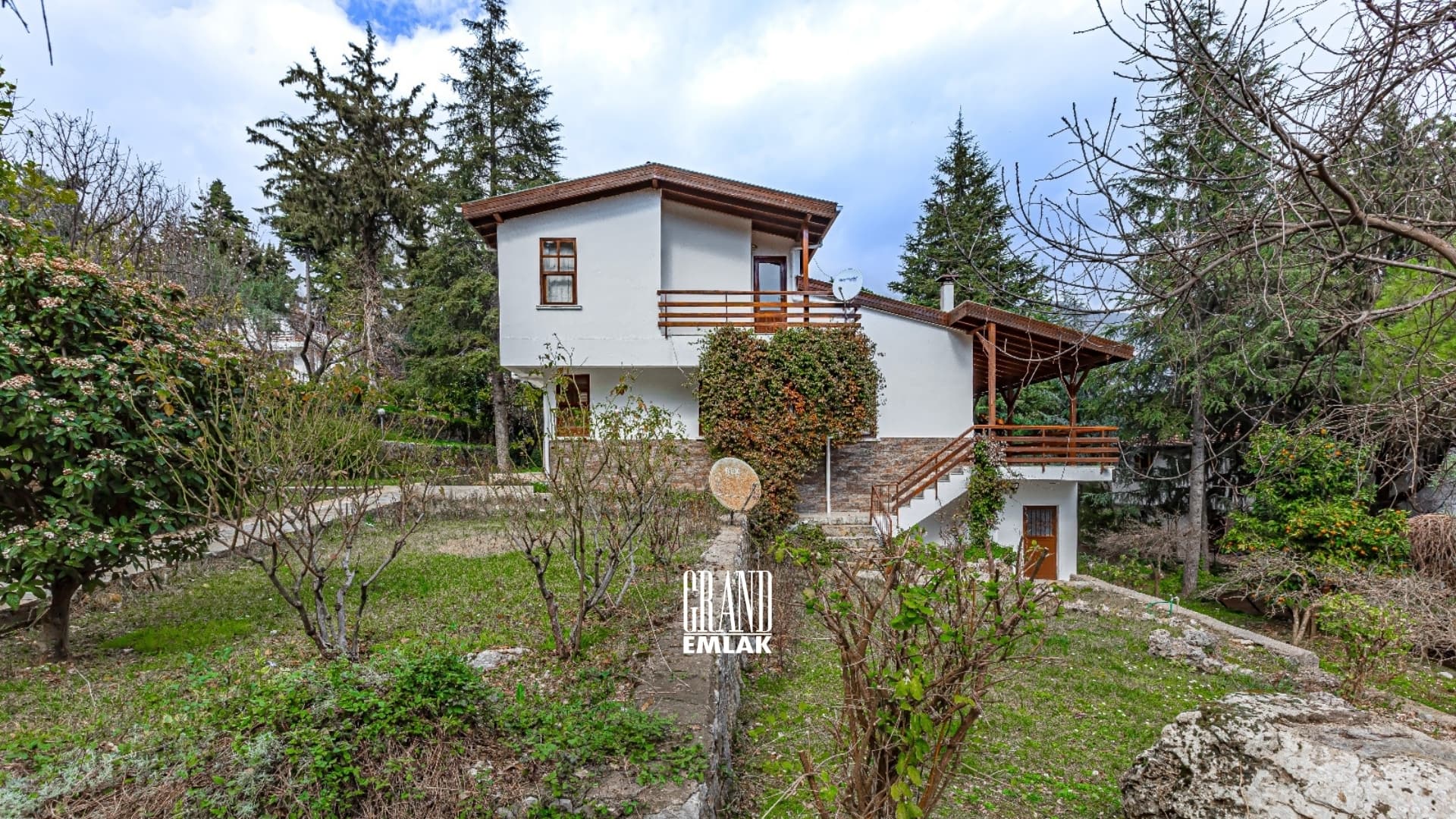 Kemer Beycik’te Site İçerisinde Eşyalı Müstakil Kiralık Villa (238541)