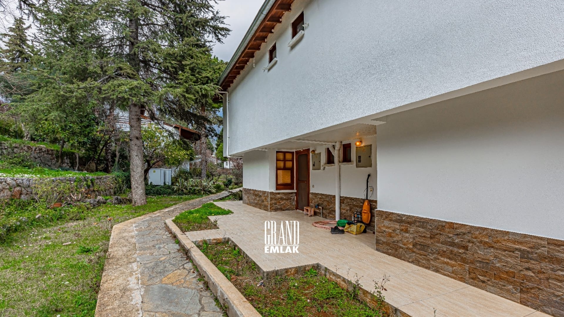 Kemer Beycik’te Site İçerisinde Eşyalı Müstakil Kiralık Villa (238544)