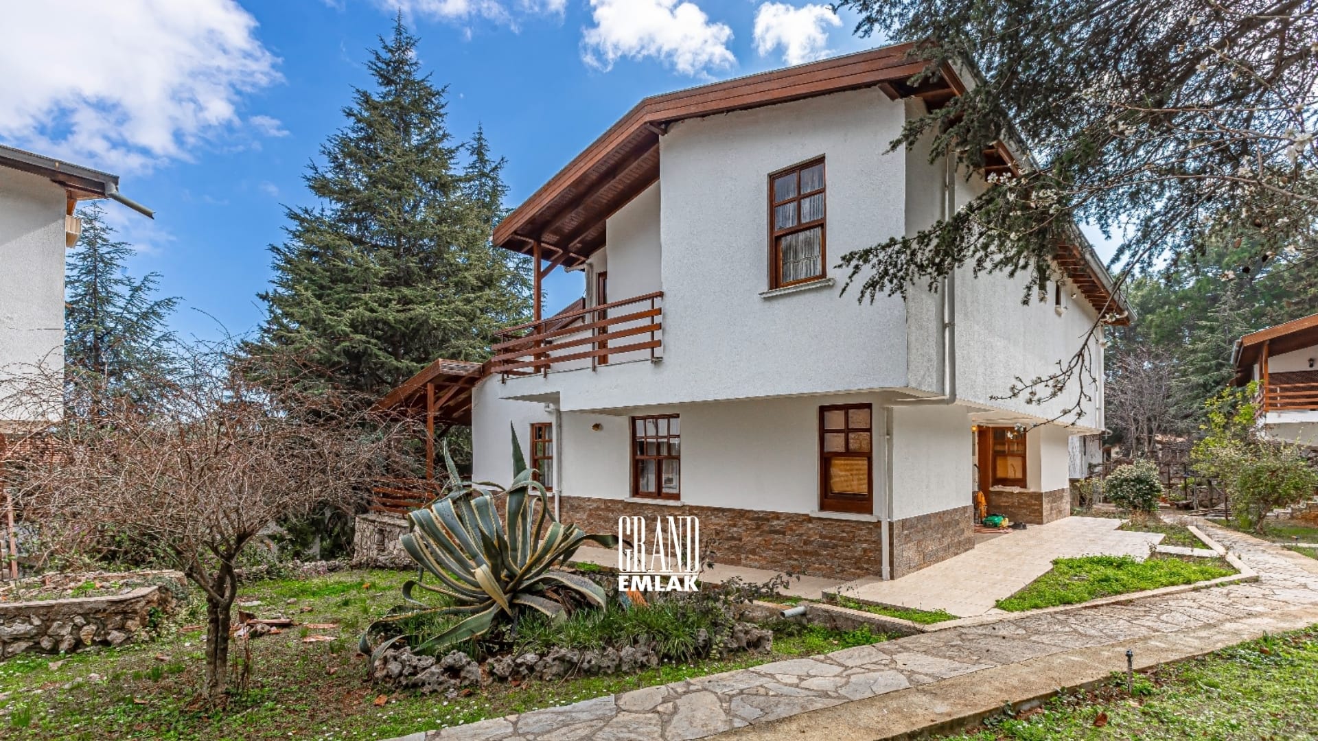 Kemer Beycik’te Site İçerisinde Eşyalı Müstakil Kiralık Villa (238547)