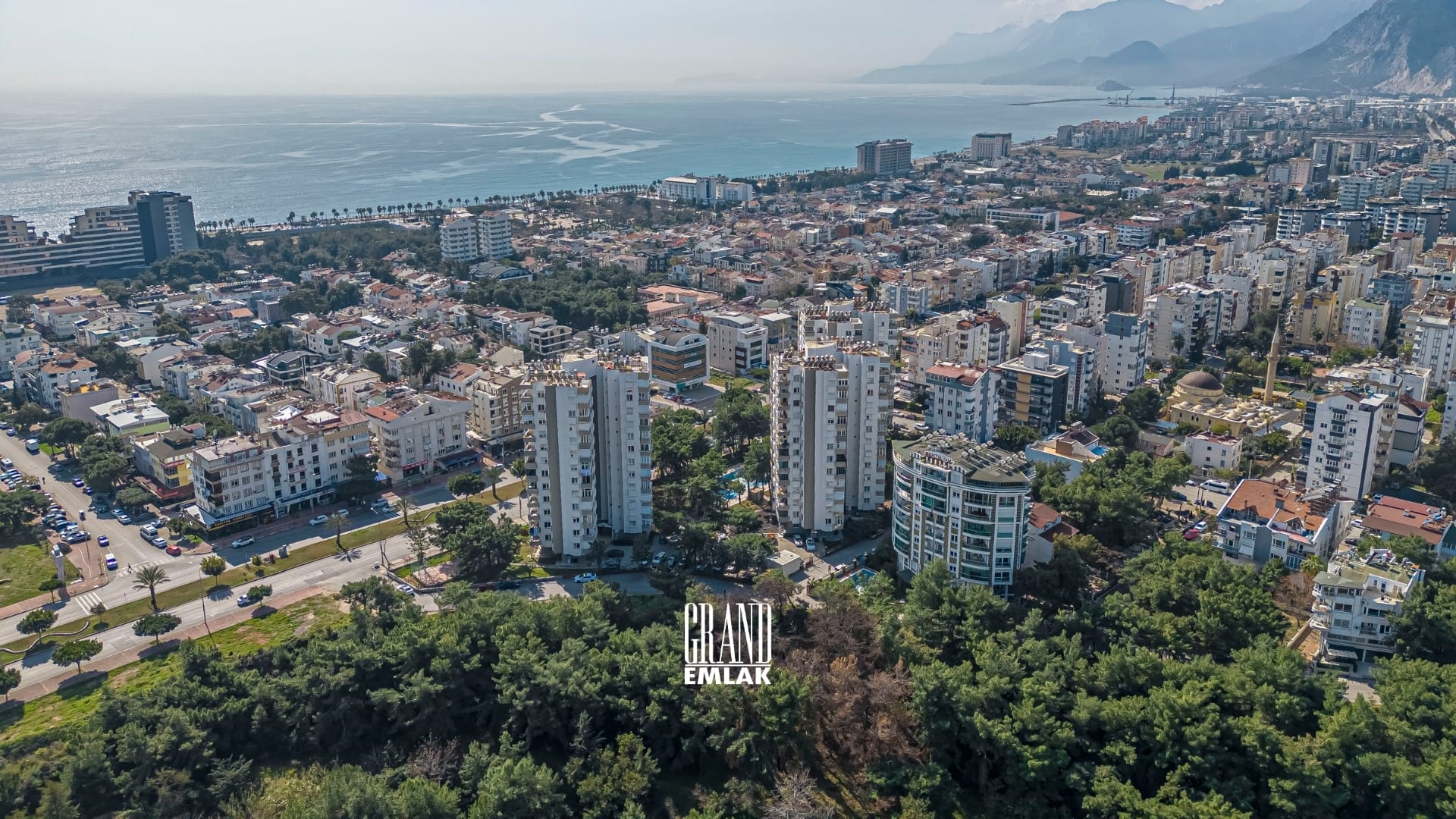 Antalya, Konyaaltı, Altınkum Mahallesi’nde Deniz Manzaralı Full Eşyalı 3+1 Satılık Daire (27)