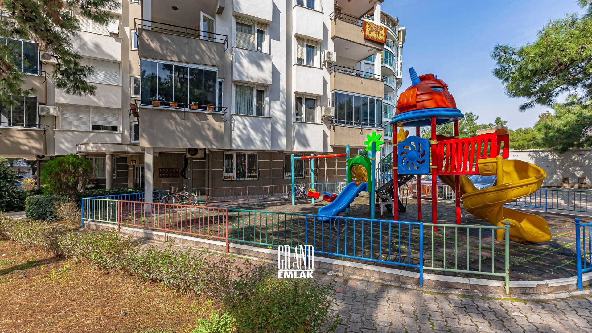 Antalya, Konyaaltı, Altınkum Mahallesi’nde Deniz Manzaralı Full Eşyalı 3+1 Satılık Daire (35)