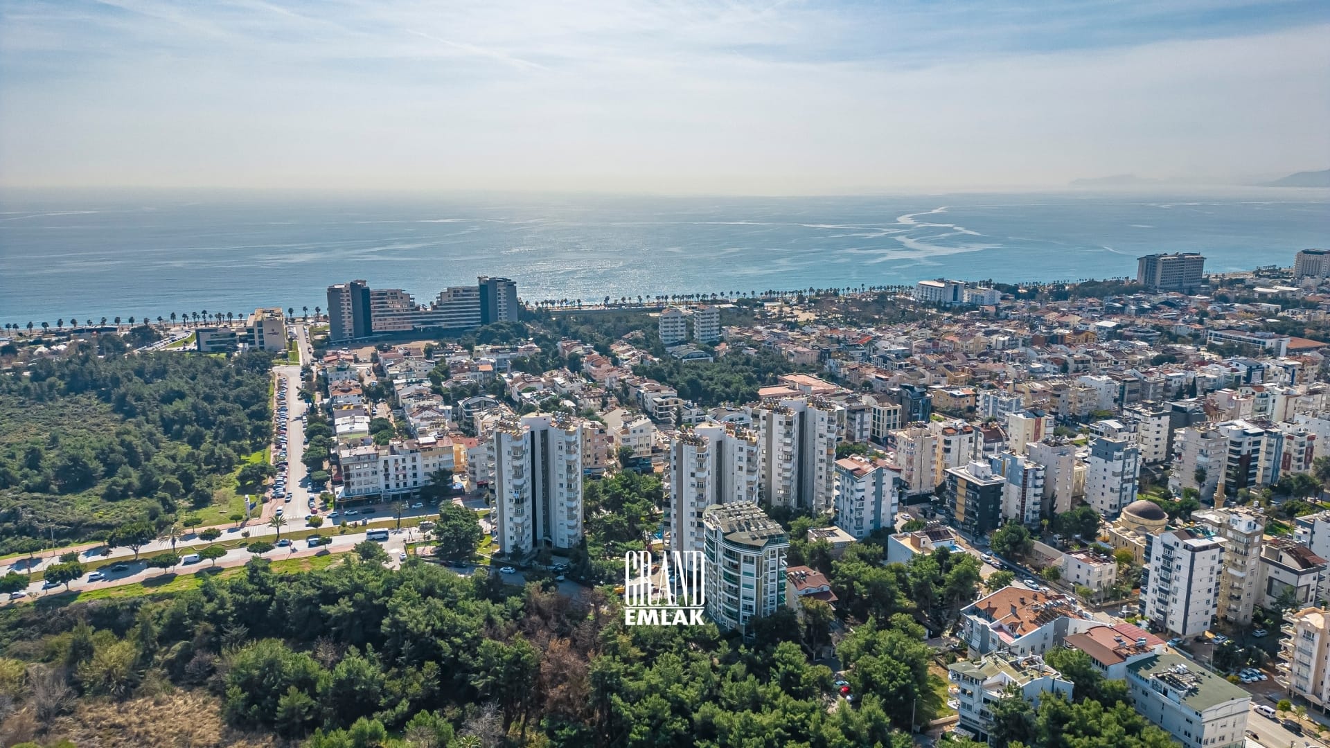 Antalya, Konyaaltı, Altınkum Mahallesi’nde Deniz Manzaralı Full Eşyalı 3+1 Satılık Daire (43)