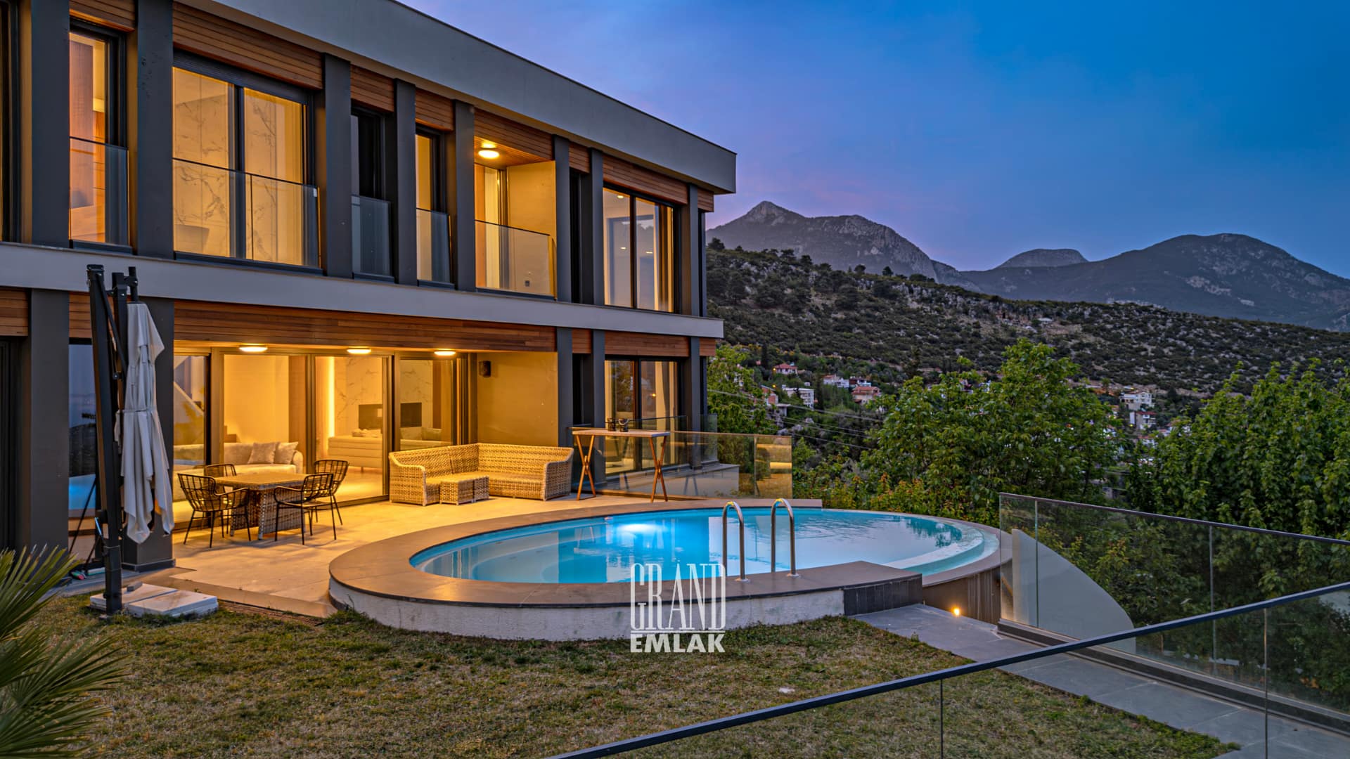 Geyikbayırı’nda Prestij, Lüks ve Konforun Buluştuğu, Deniz ve Doğa Manzaralı 5+1 Satılık Villa (13) AKŞAM