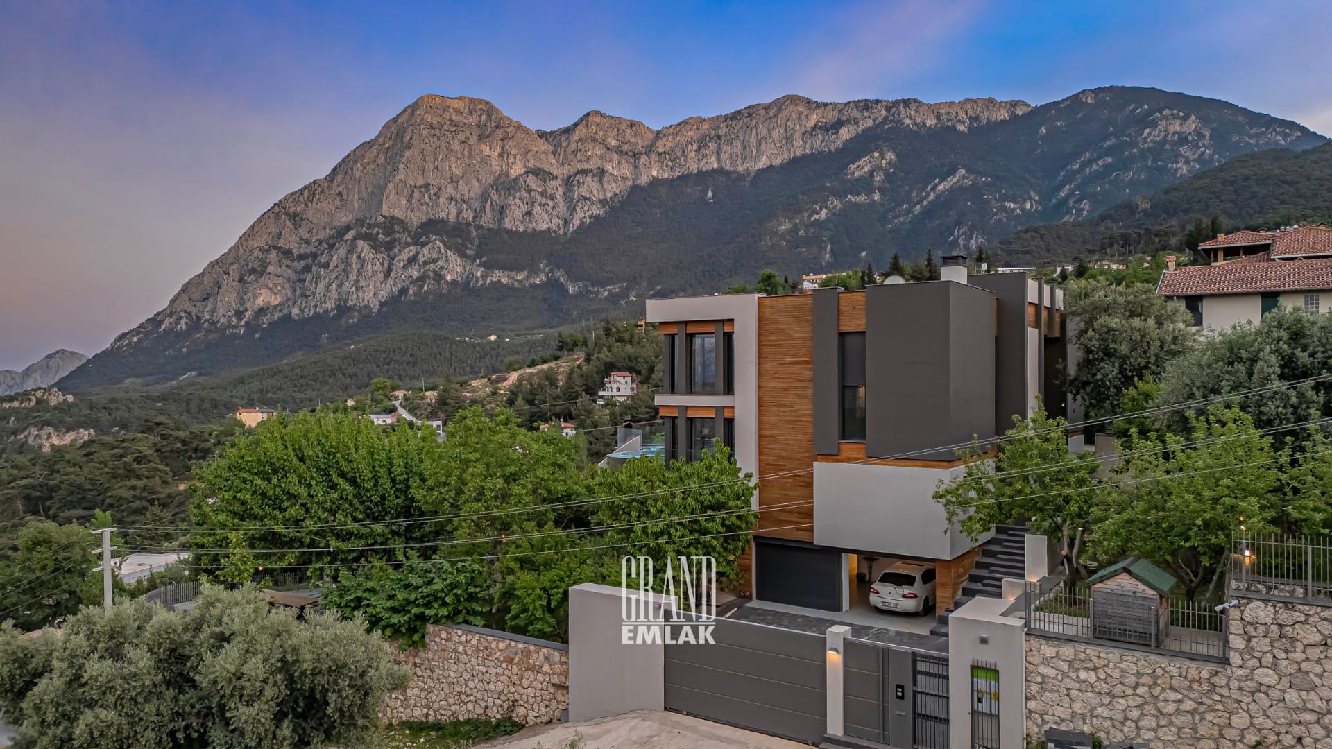 Geyikbayırı’nda Prestij, Lüks ve Konforun Buluştuğu, Deniz ve Doğa Manzaralı 5+1 Satılık Villa (5) AKŞAM