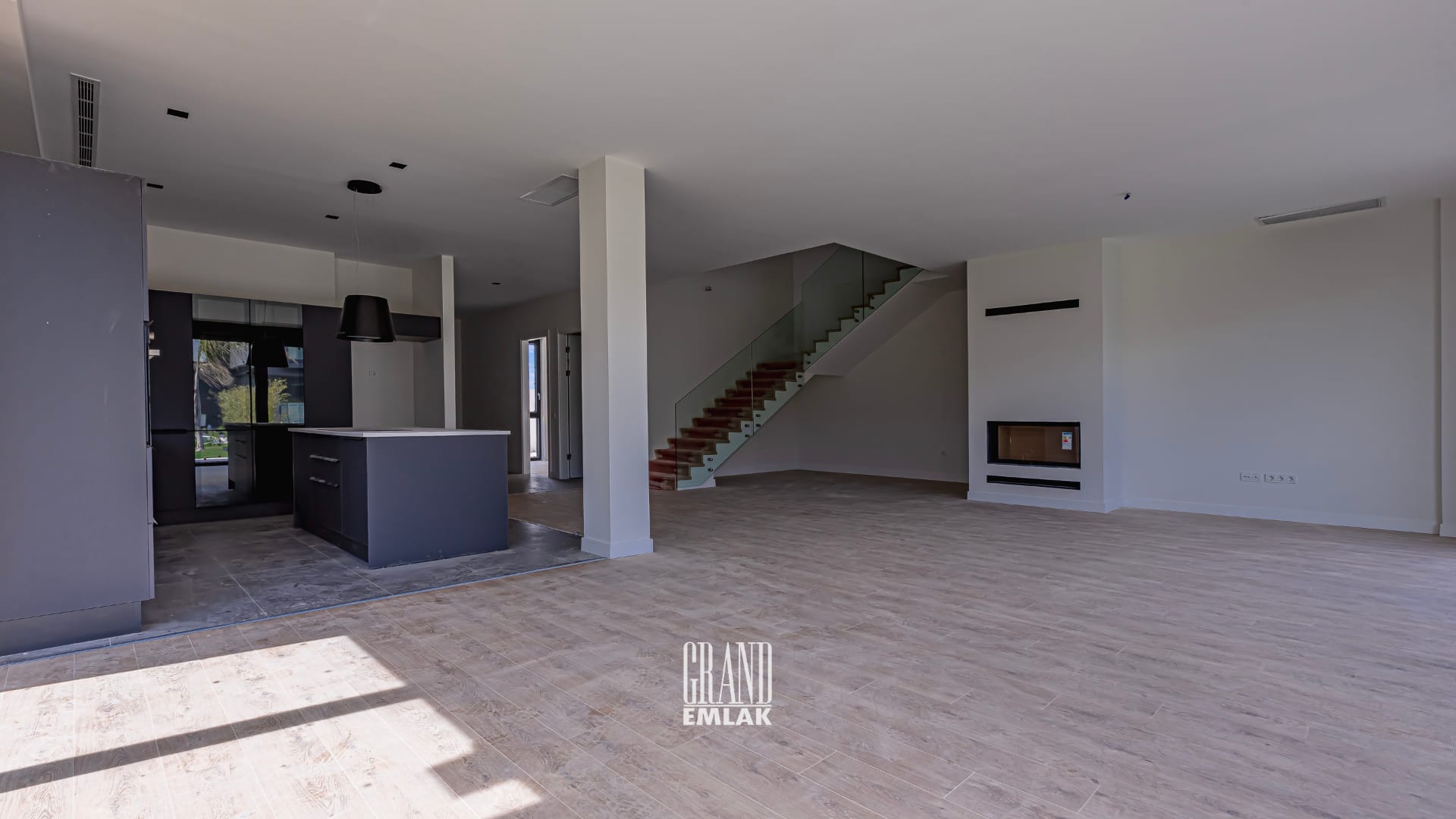 ANTALYA ERMENEKTE KİRALIK LÜKS VİLLA LUXUTY VİLLA FOR RENT İN ANTALYA (28)