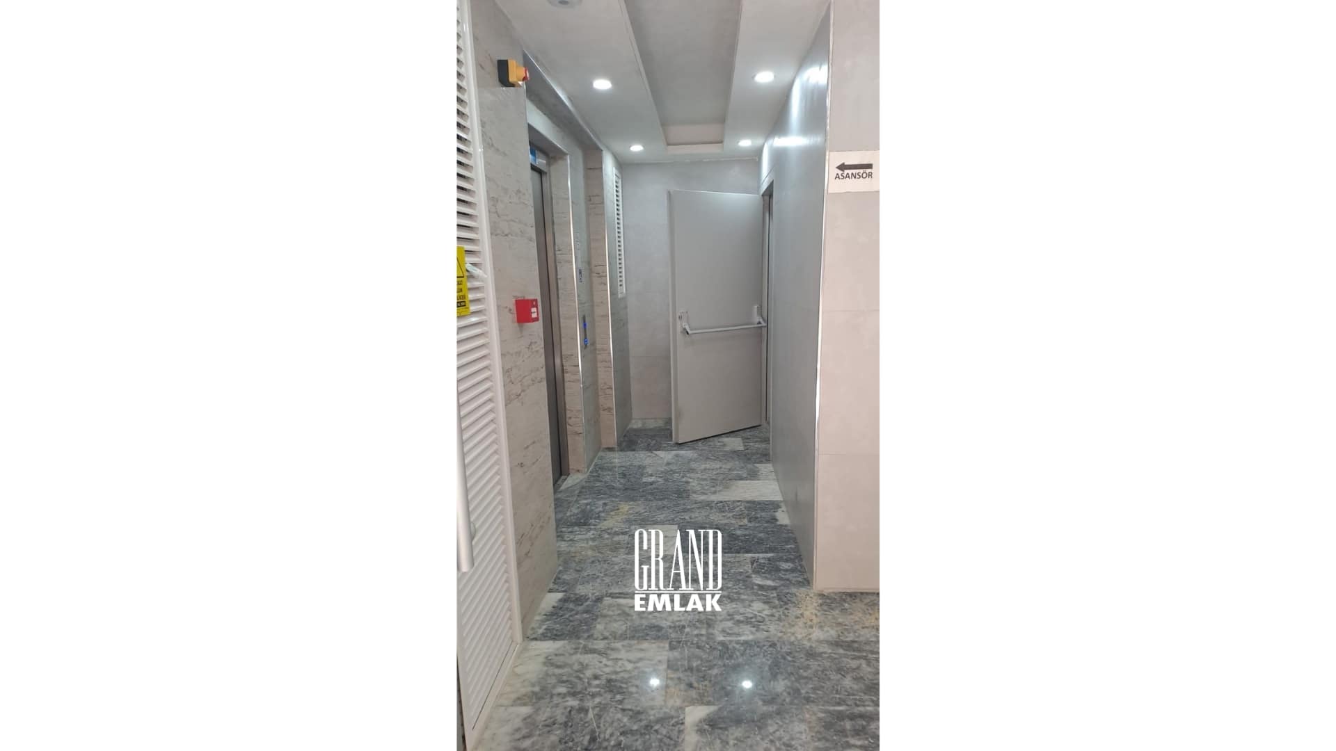 Antalya Deniz Mahallesi’nde Eşyalı 2+1 Kiralık Daire (1)