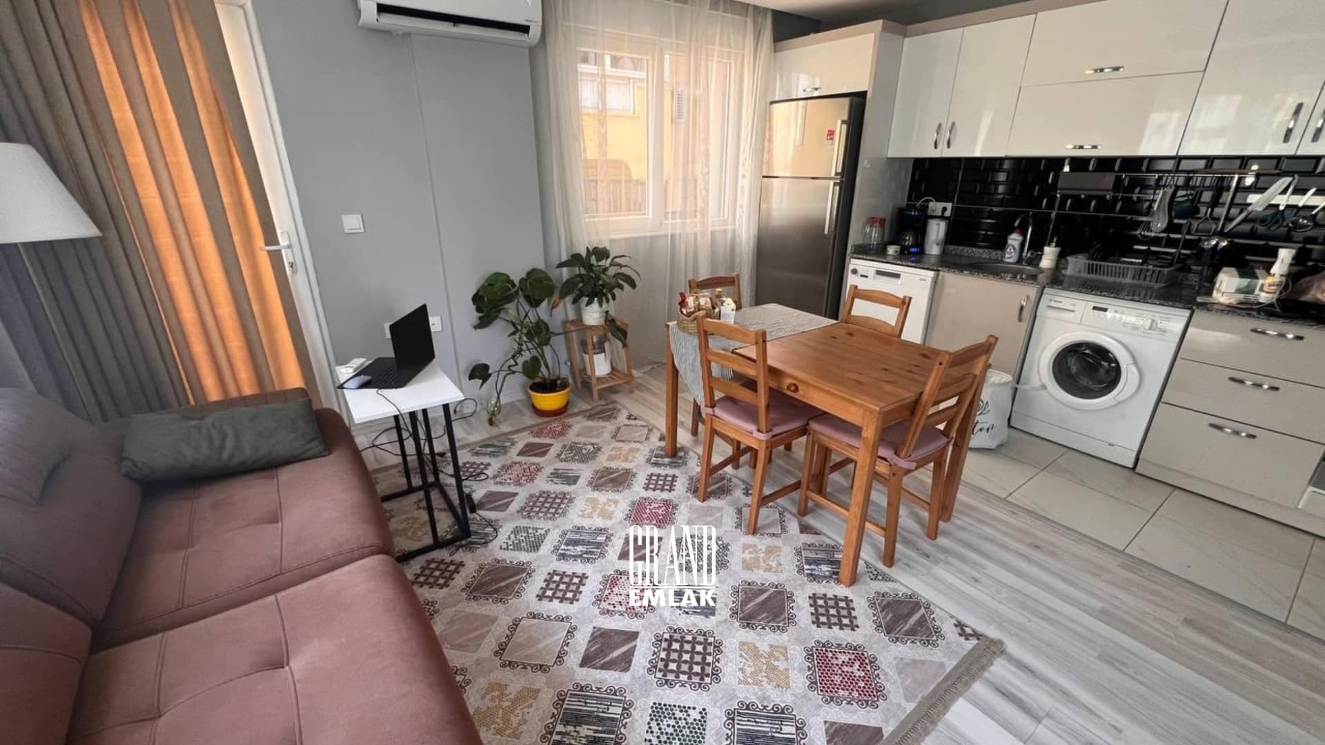 Antalya Deniz Mahallesi’nde Eşyalı 2+1 Kiralık Daire (24)