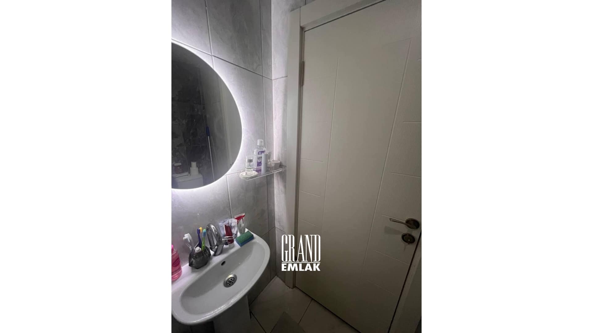 Antalya Deniz Mahallesi’nde Eşyalı 2+1 Kiralık Daire (8)