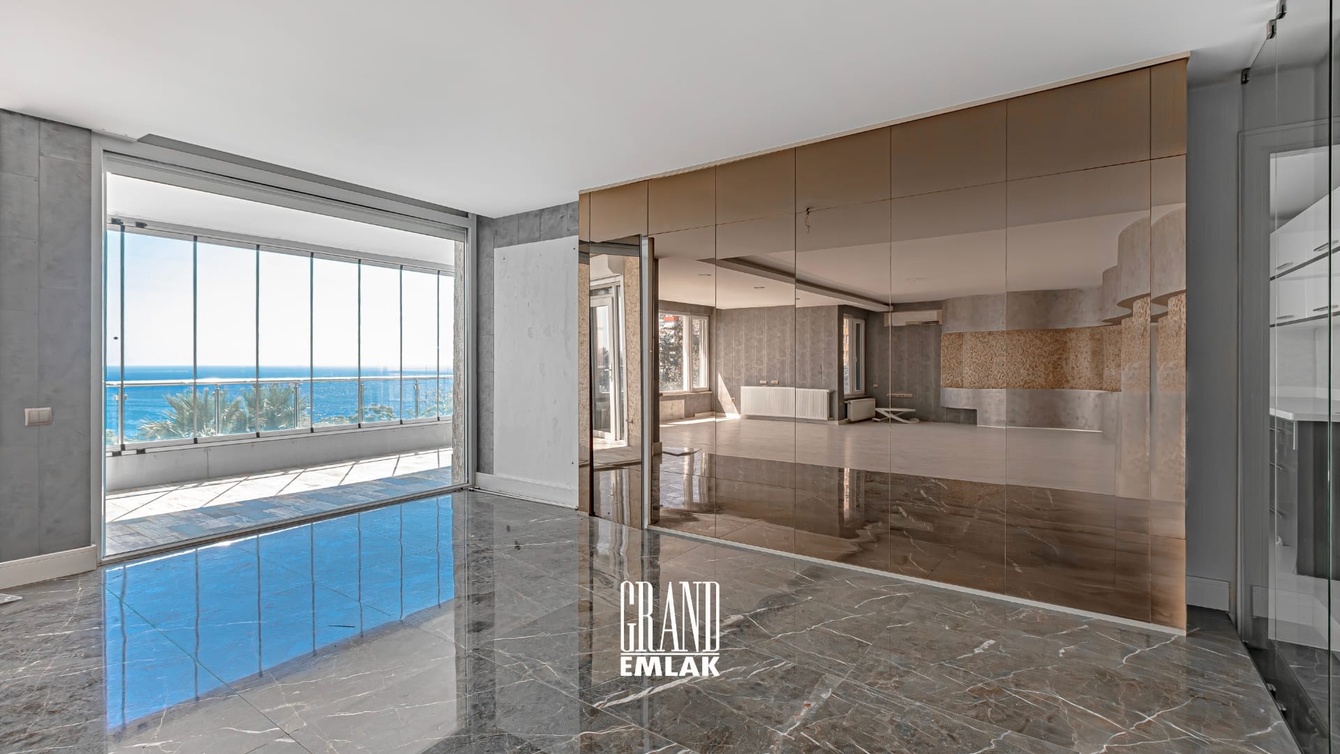 Eski Lara, Uzaş Sitesi’nde Denize Sıfır 3+1 Satılık Daireeee (10)