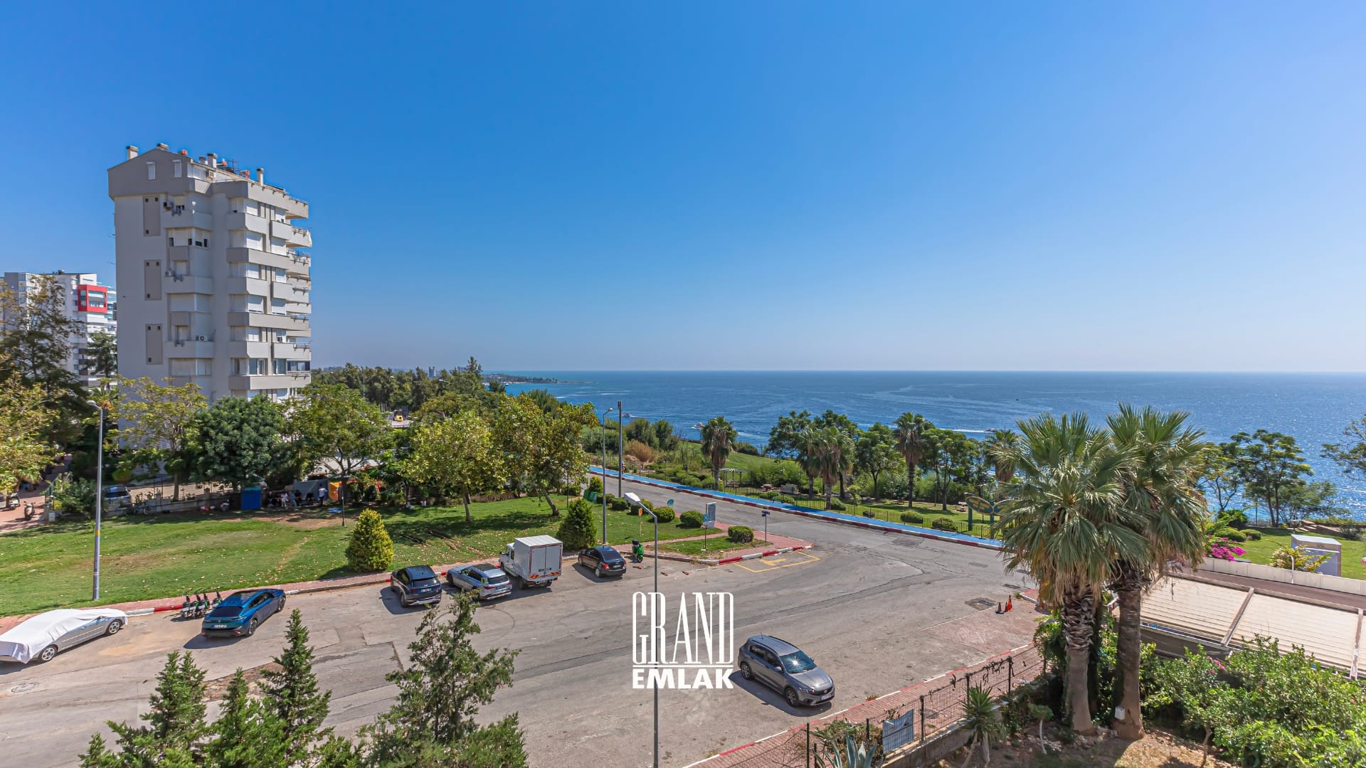 Eski Lara, Uzaş Sitesi’nde Denize Sıfır 3+1 Satılık Daireeee (14)