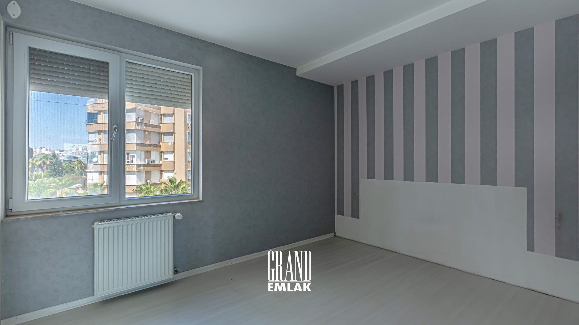 Eski Lara, Uzaş Sitesi’nde Denize Sıfır 3+1 Satılık Daireeee (21)