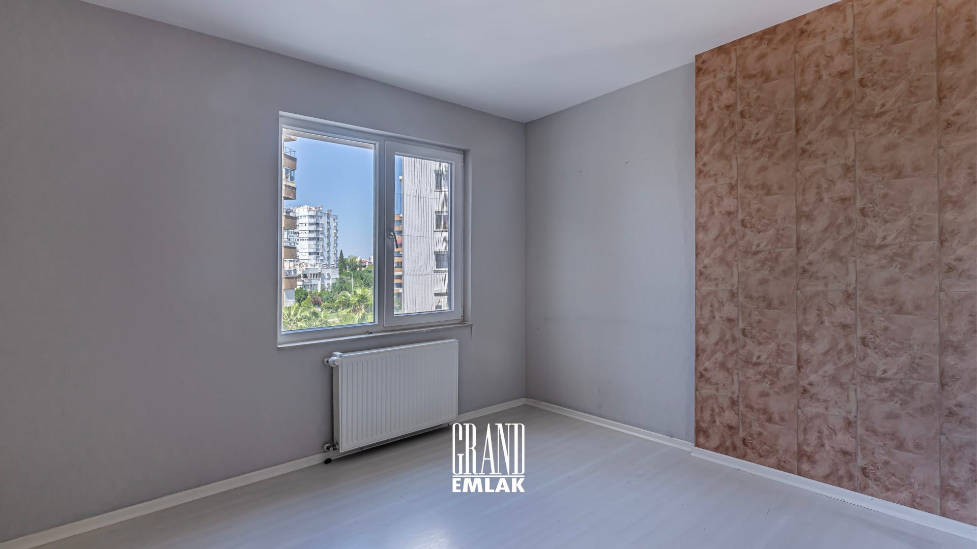 Eski Lara, Uzaş Sitesi’nde Denize Sıfır 3+1 Satılık Daireeee (24)