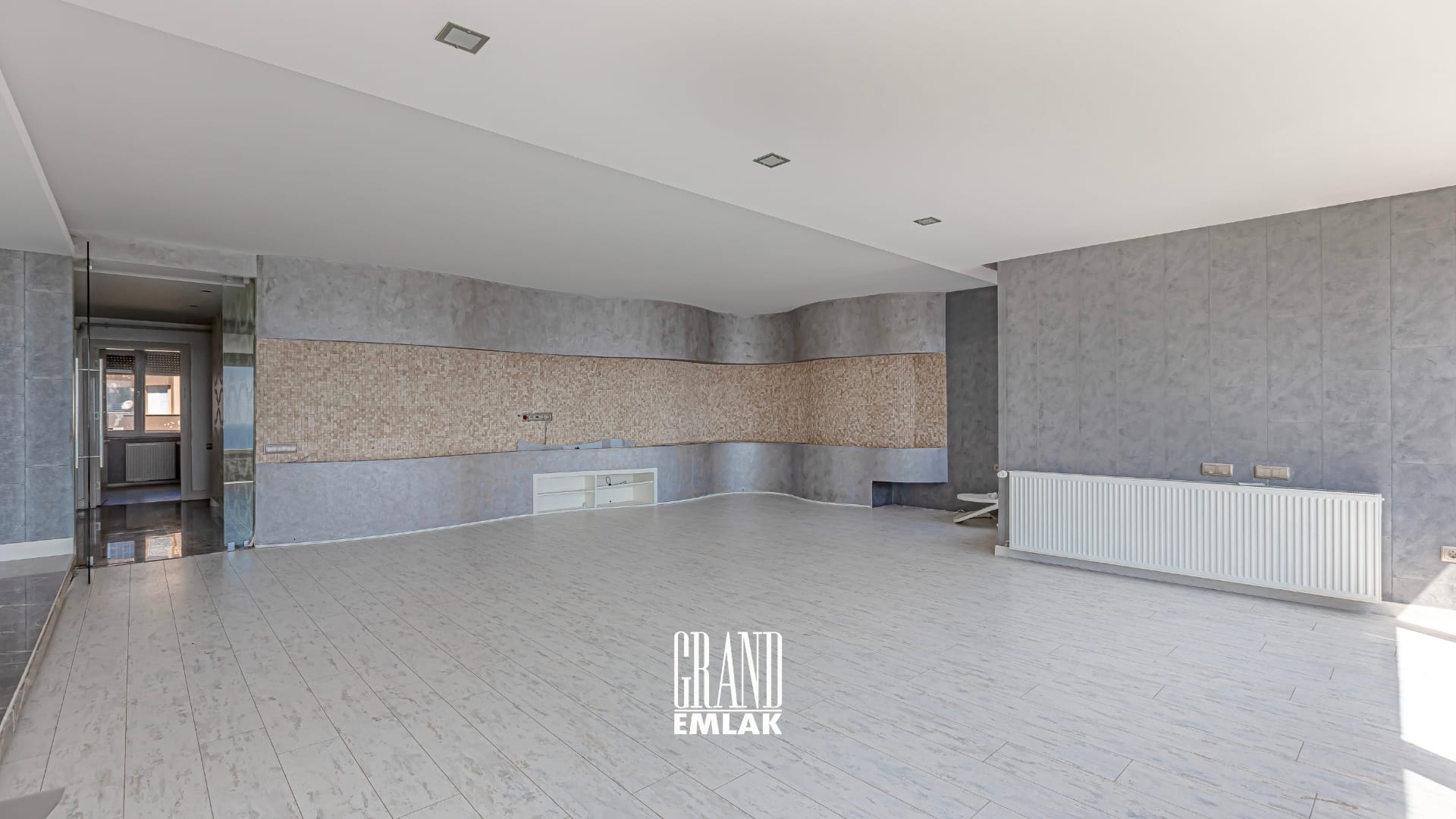 Eski Lara, Uzaş Sitesi’nde Denize Sıfır 3+1 Satılık Daireeee (5)