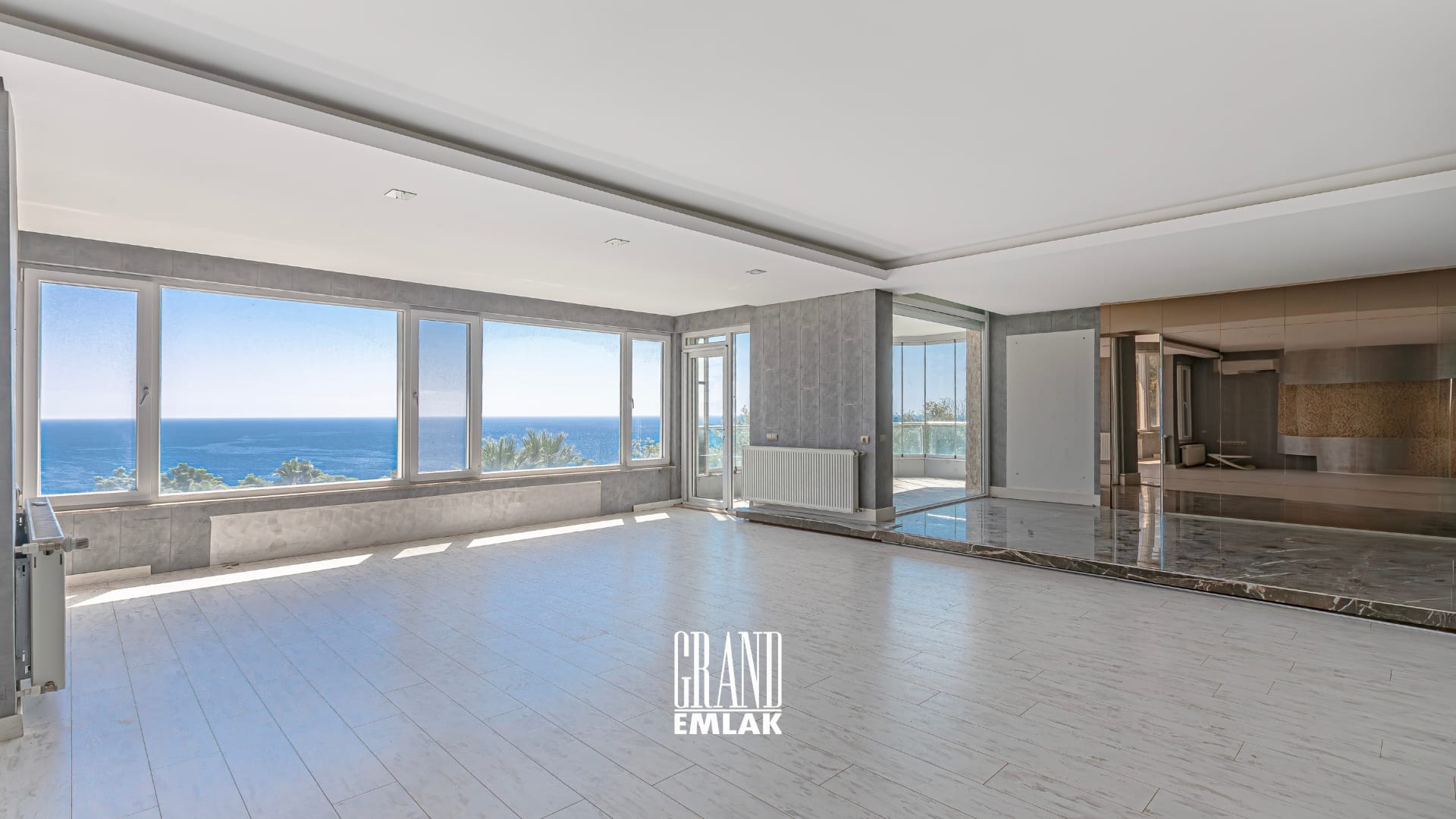 Eski Lara, Uzaş Sitesi’nde Denize Sıfır 3+1 Satılık Daireeee (6)