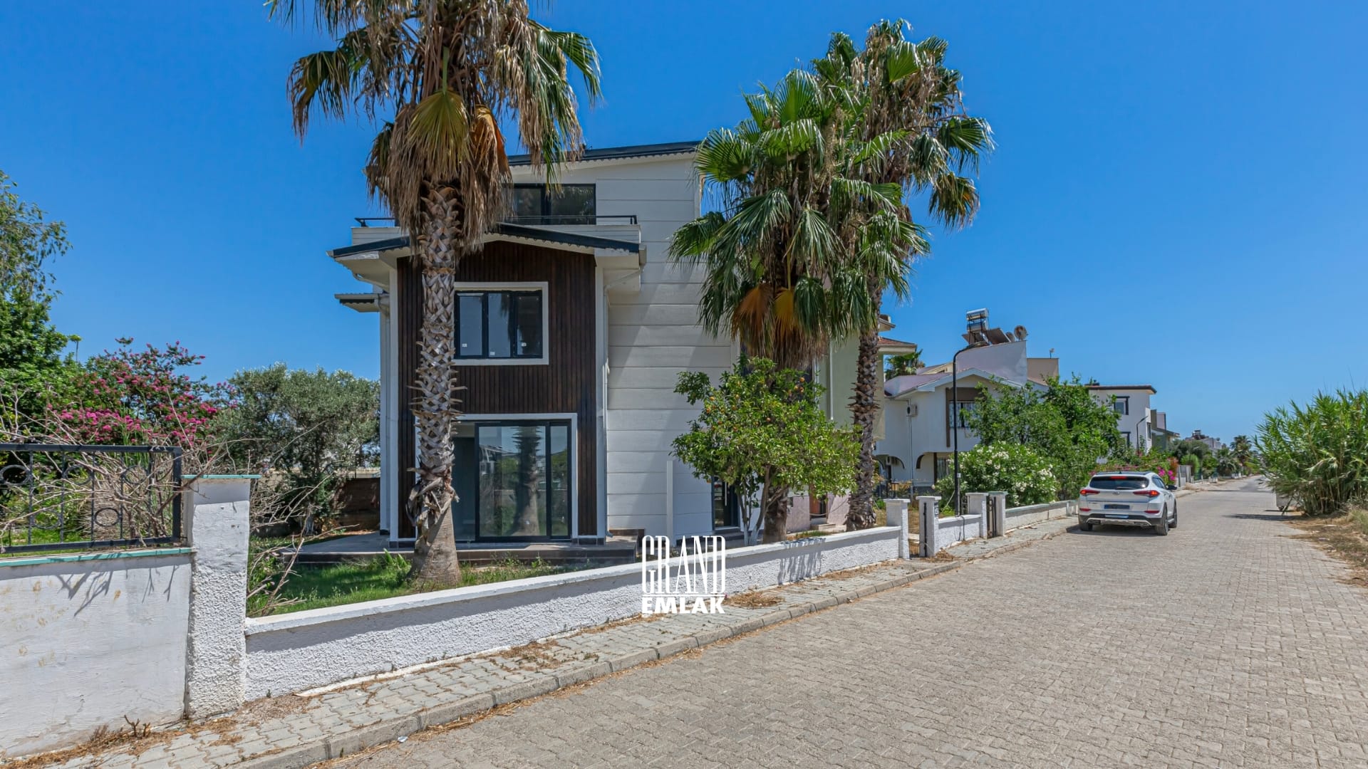 Kadriye’de Site İçerisinde 3+2 Satılık Villa (1)
