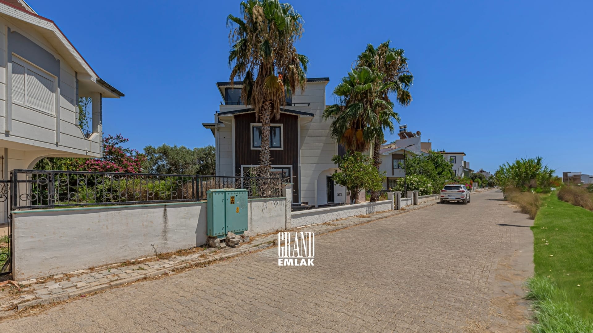 Kadriye’de Site İçerisinde 3+2 Satılık Villa (2)