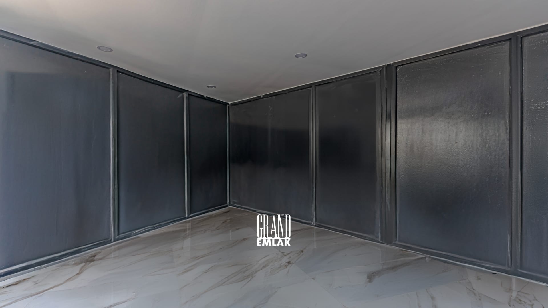 Kadriye’de Site İçerisinde 3+2 Satılık Villa (28)