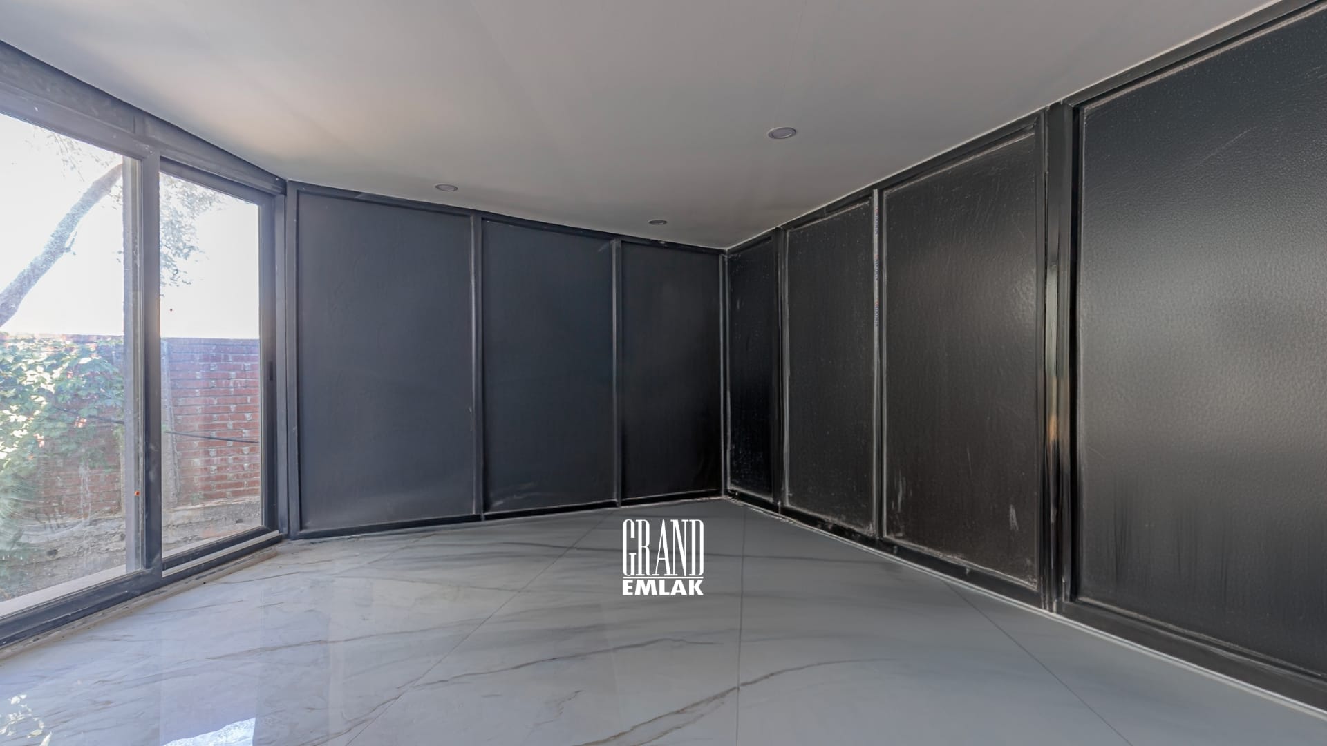 Kadriye’de Site İçerisinde 3+2 Satılık Villa (29)