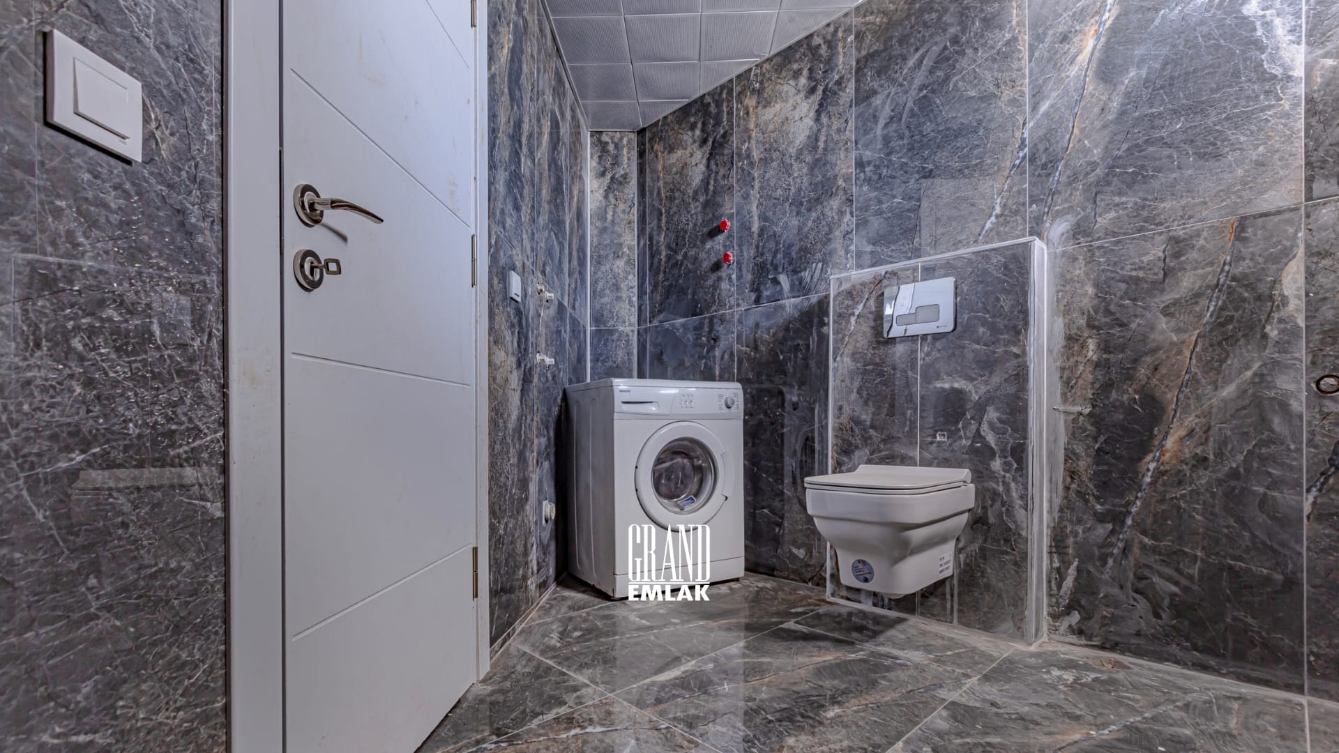 Kadriye’de Site İçerisinde 3+2 Satılık Villa (30)