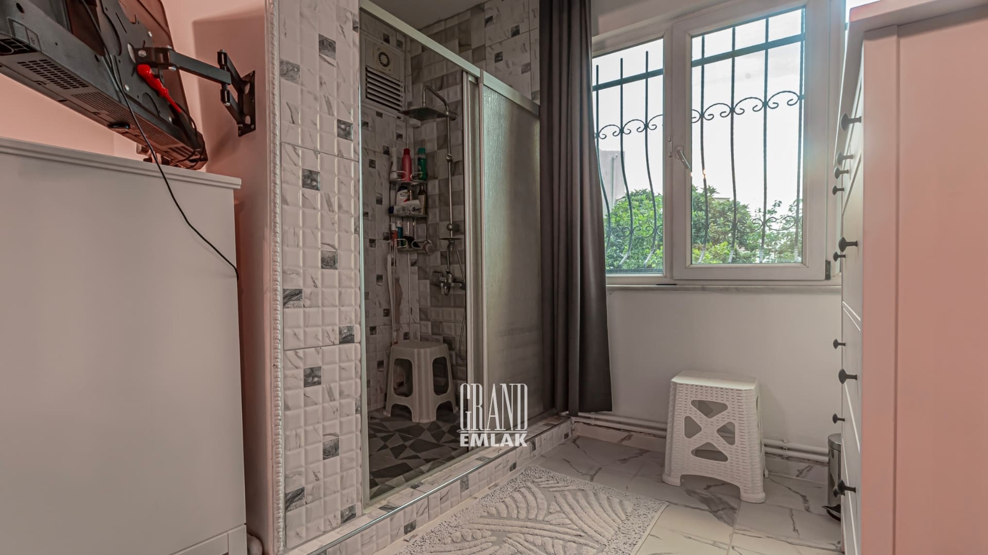 Kadriye’de Site İçerisinde Müstakil Havuzlu 4+1 Satılık Villa (10)