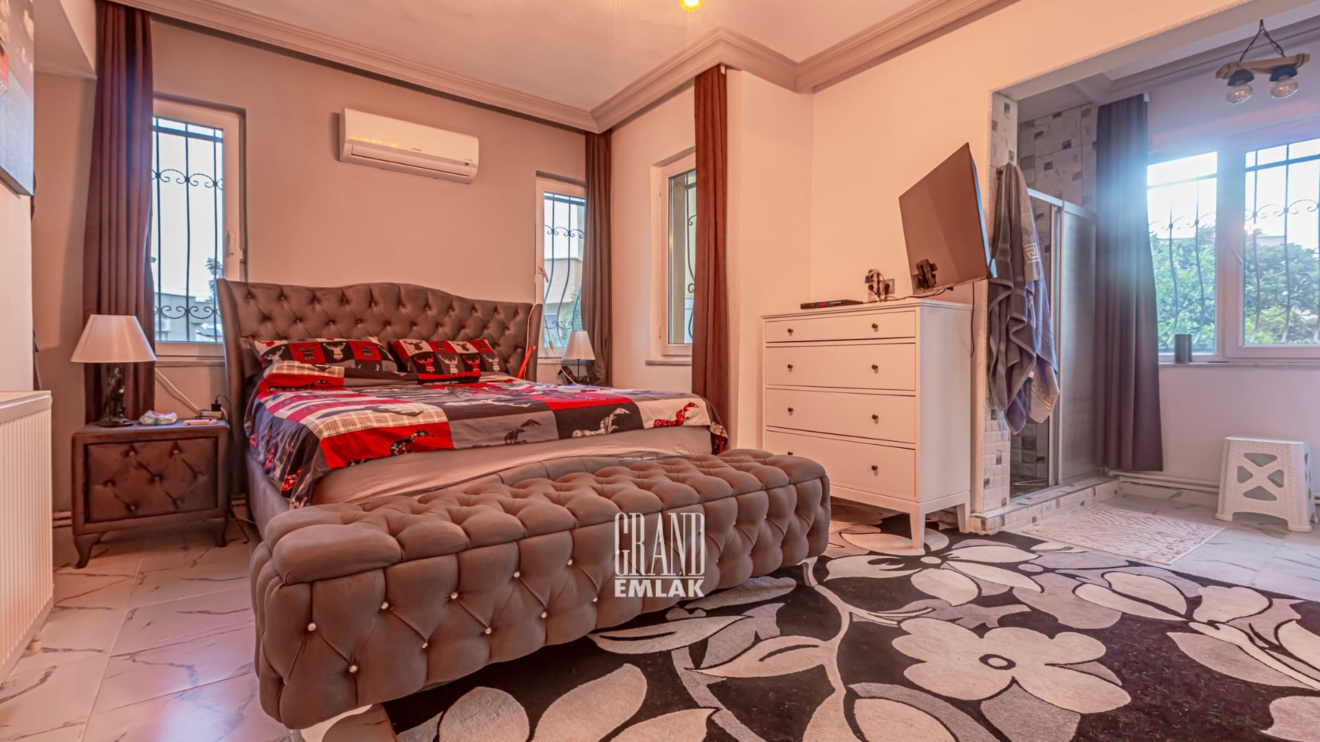 Kadriye’de Site İçerisinde Müstakil Havuzlu 4+1 Satılık Villa (13)